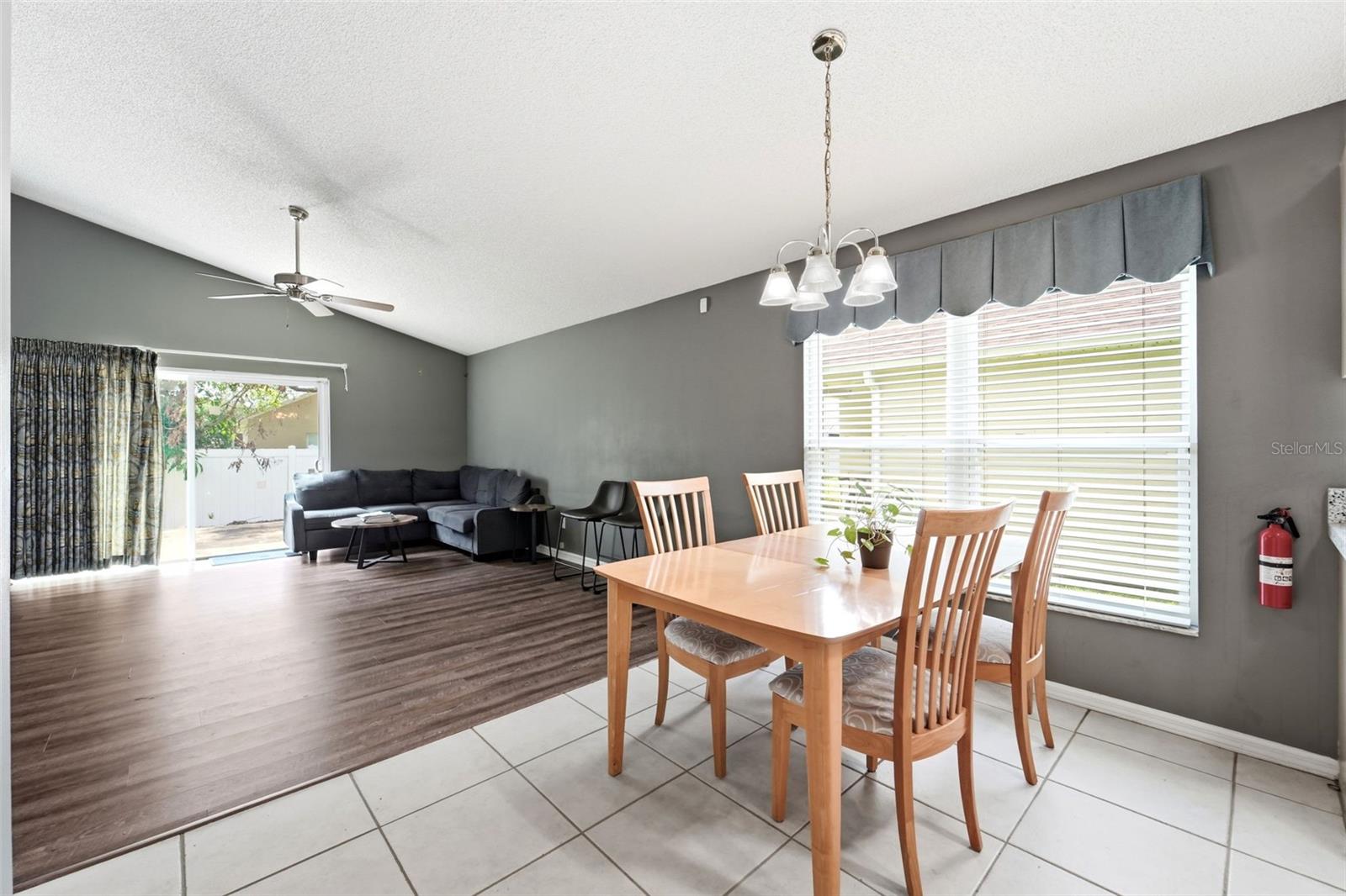 SUNCREST VILLAS PH 02 - Residential