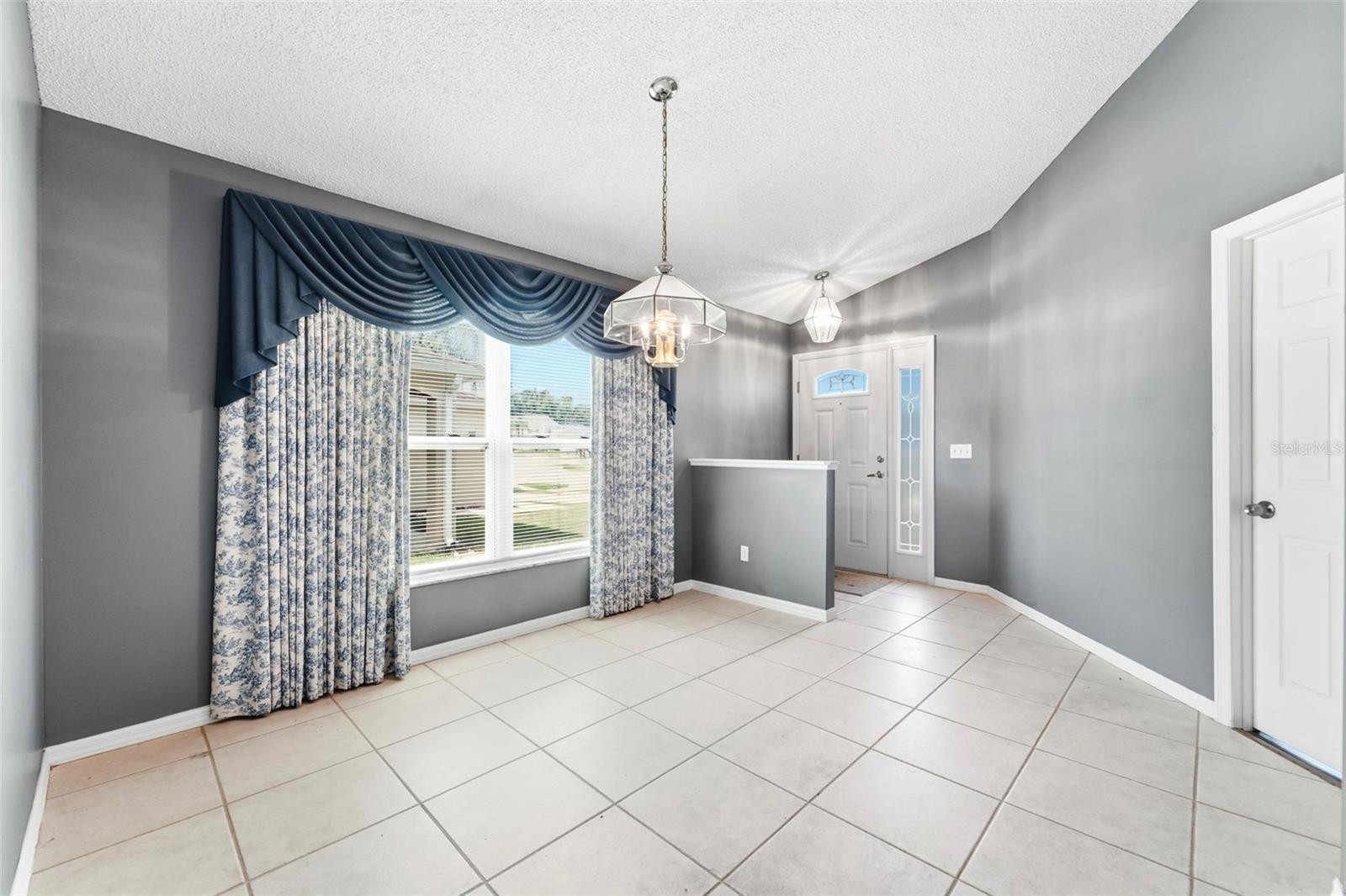 SUNCREST VILLAS PH 02 - Residential