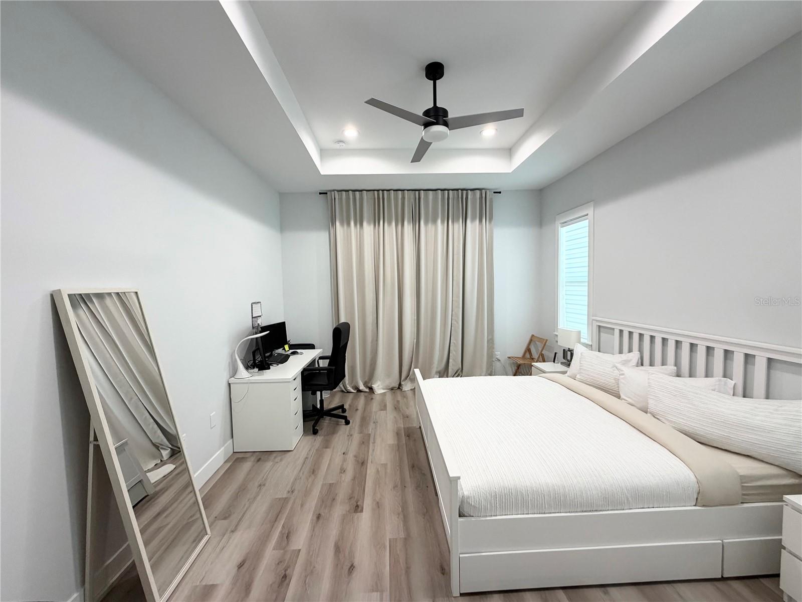 SOUTH VENICE - Residential Lease