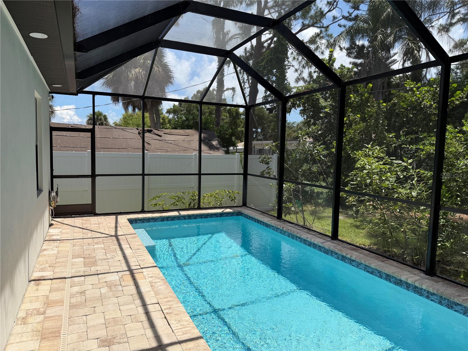 SOUTH VENICE - Residential Lease