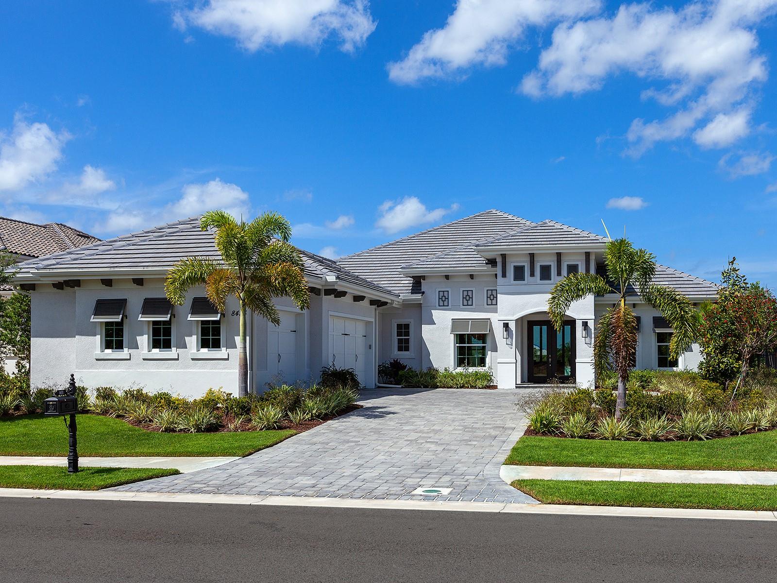 LAKE CLUB - Residential