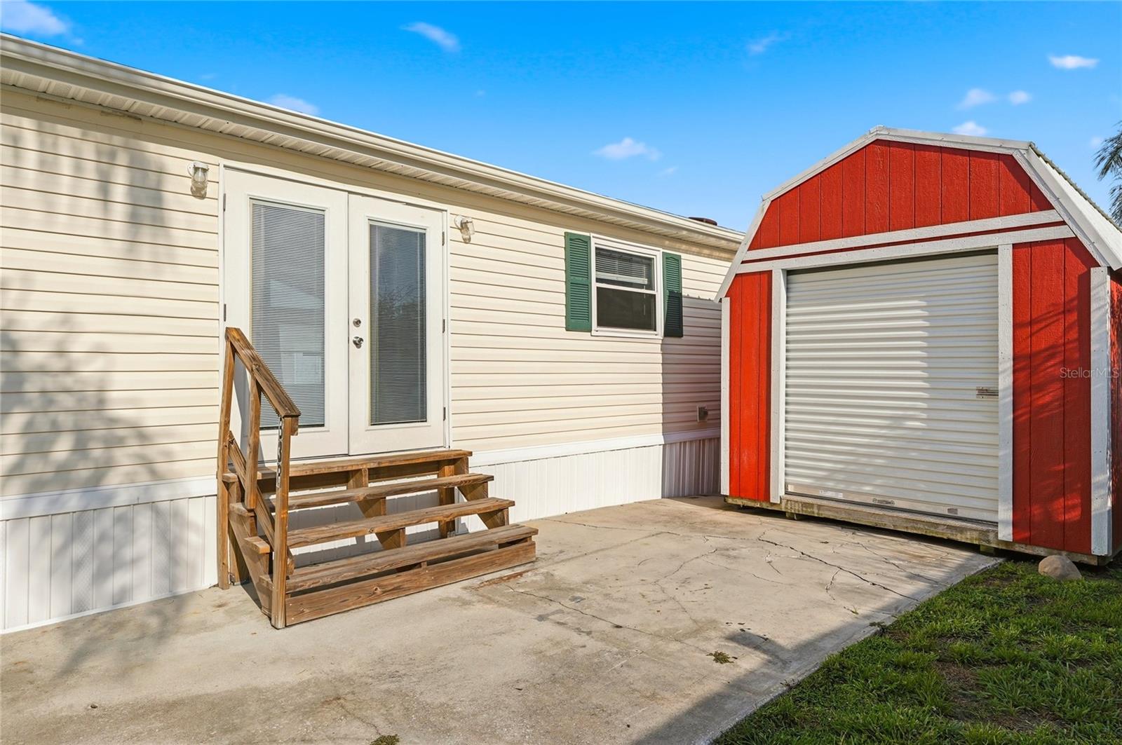 CROOKED LAKE PARK TR 05 - Residential