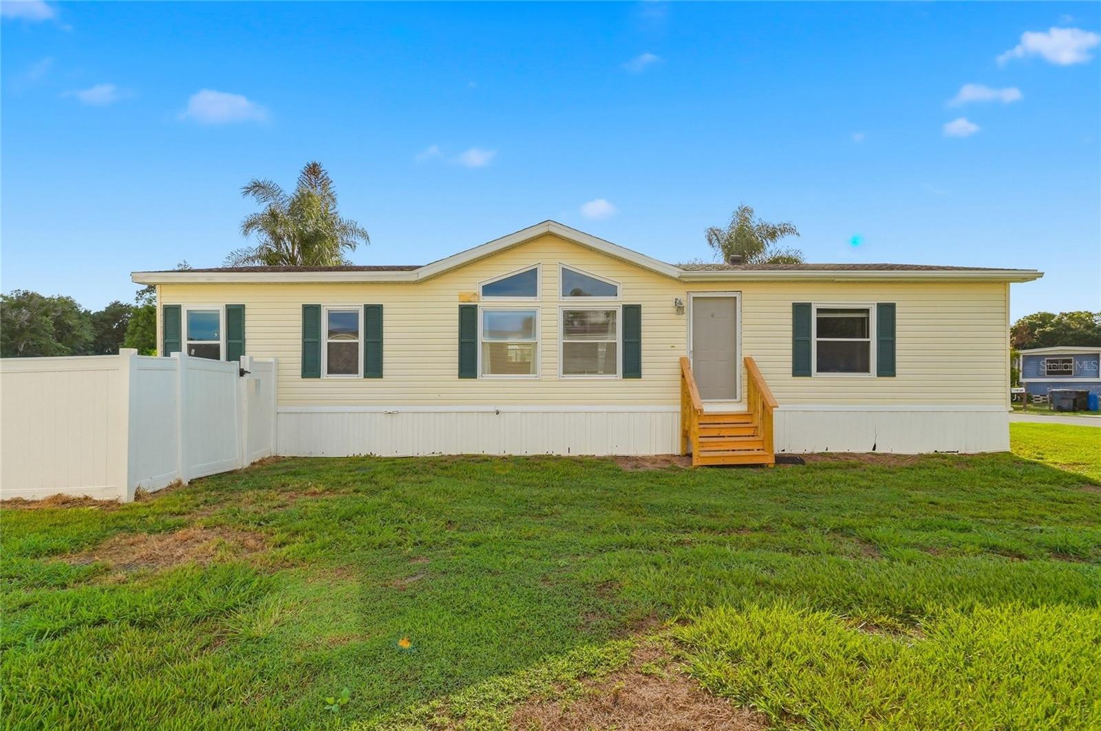 CROOKED LAKE PARK TR 05 - Residential