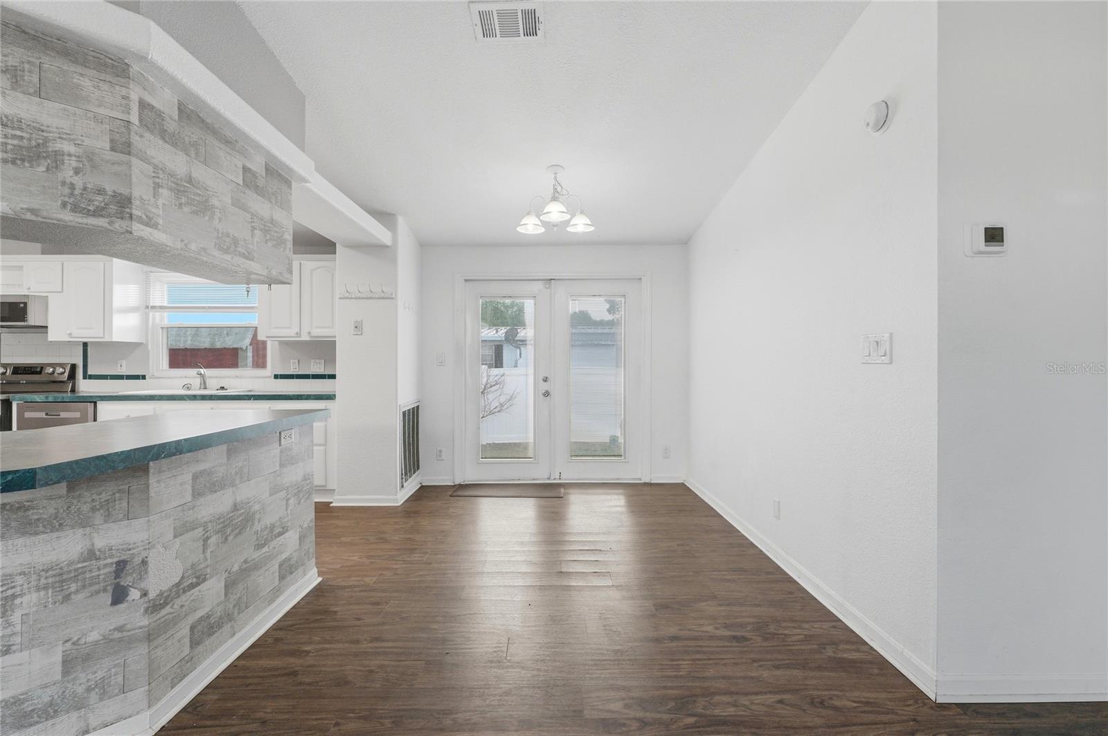 CROOKED LAKE PARK TR 05 - Residential