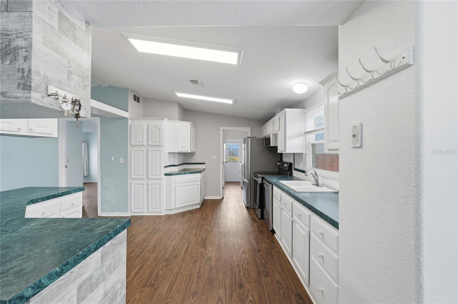 CROOKED LAKE PARK TR 05 - Residential