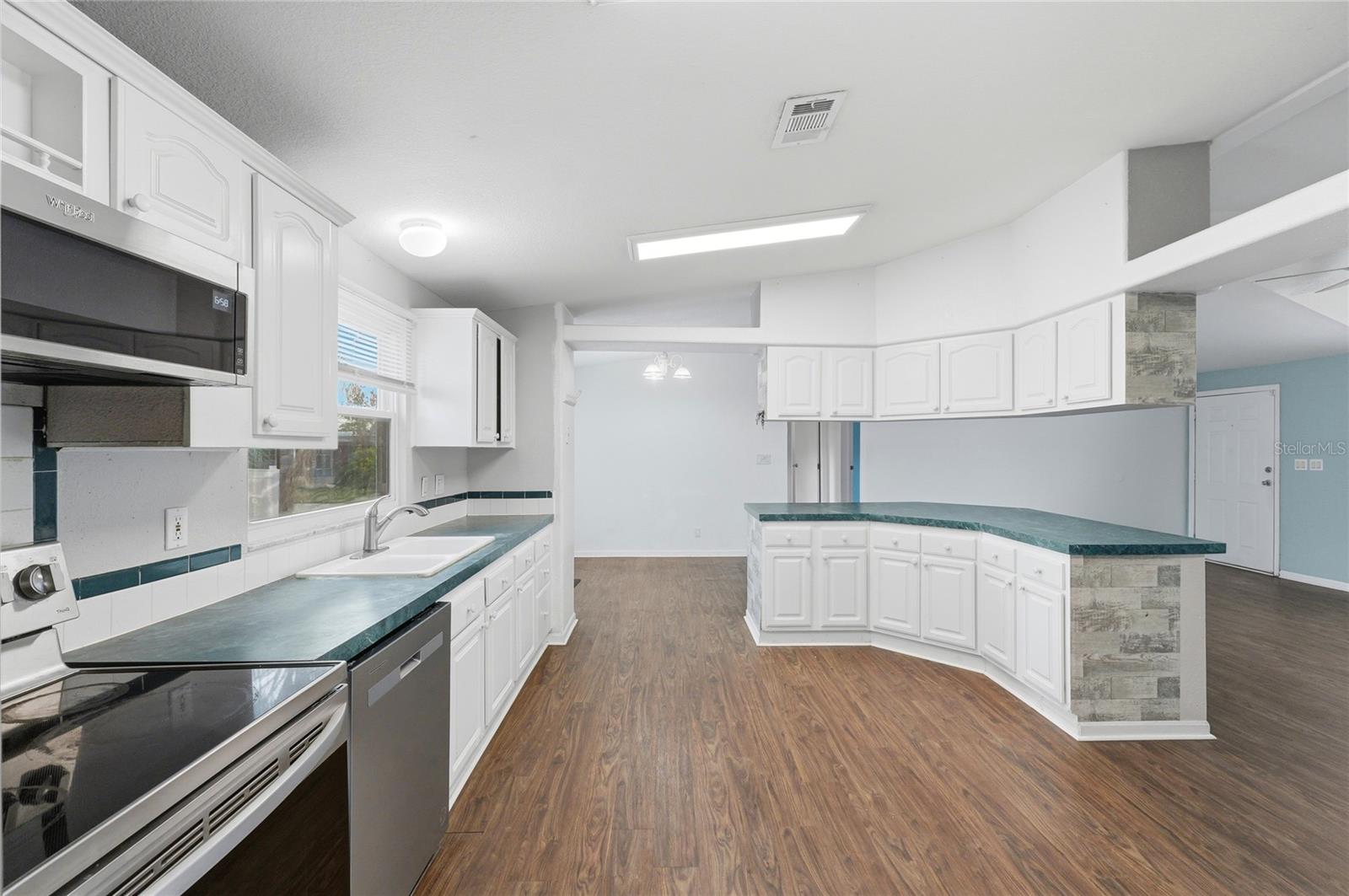 CROOKED LAKE PARK TR 05 - Residential