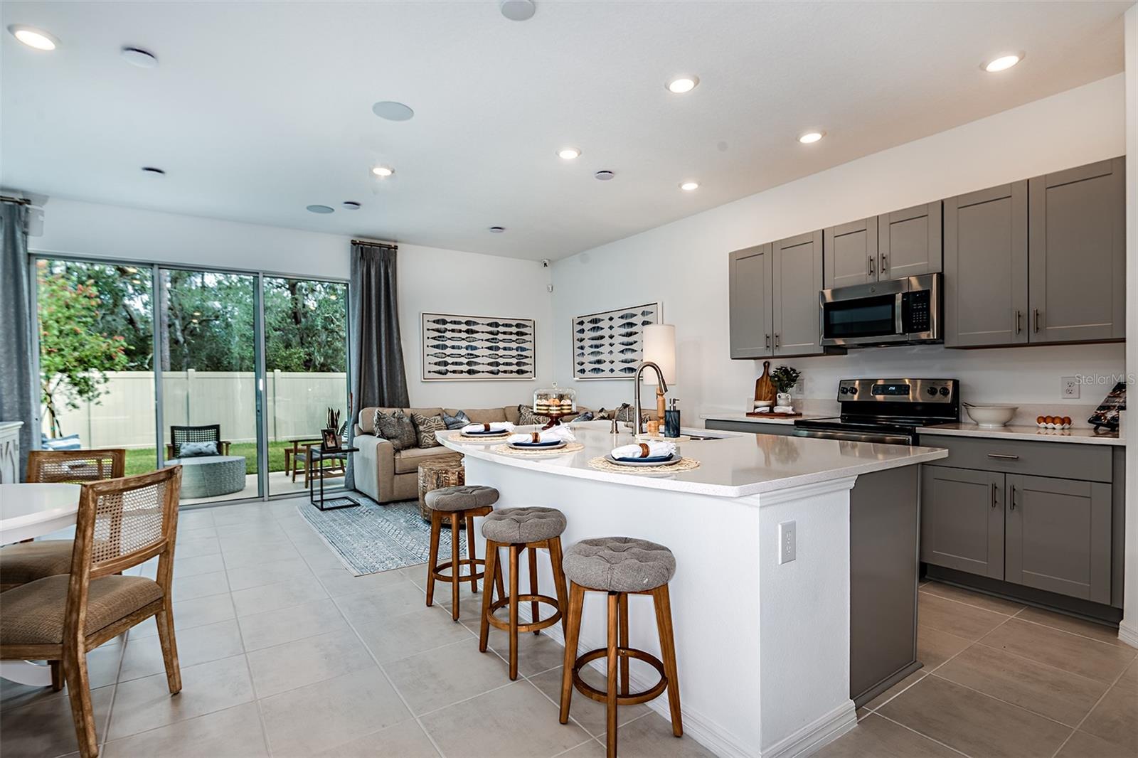 THE TOWNHOMES AT BELLALAGO - Residential