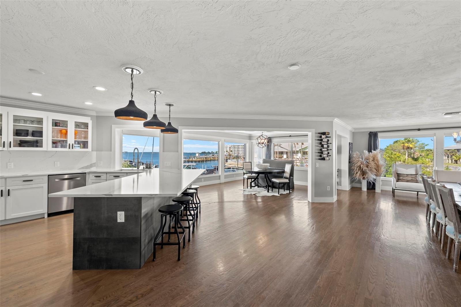 DUNEDIN CAUSEWAY CENTER - Residential