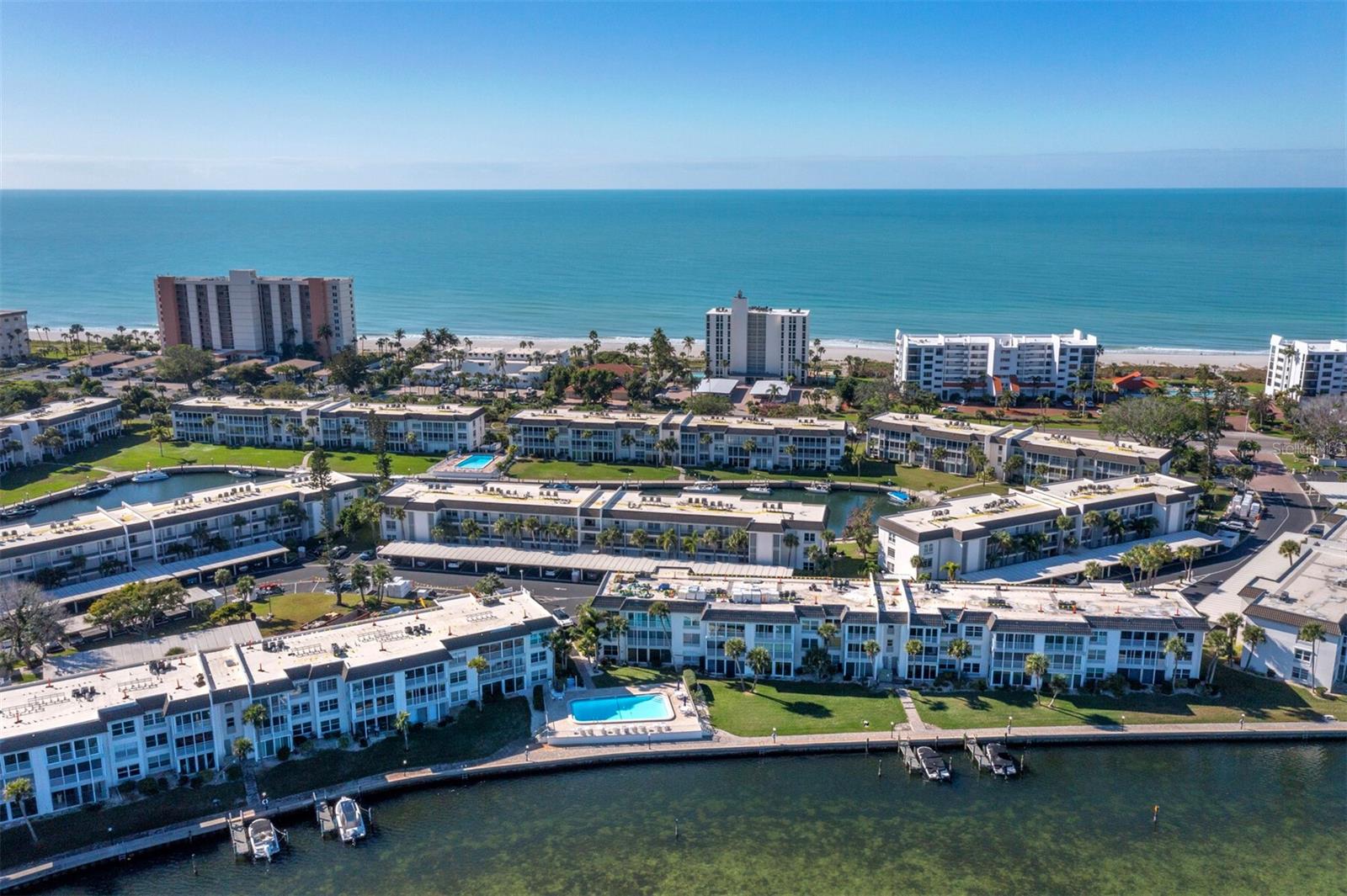 LONGBOAT HARBOUR - Residential