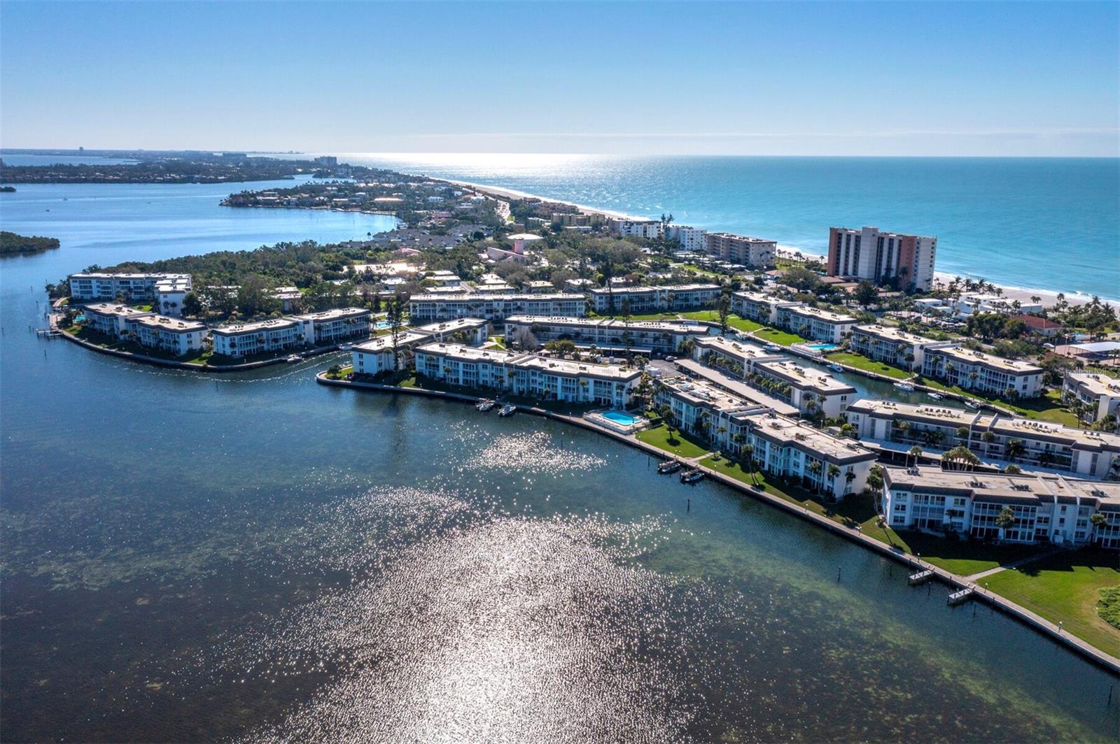 LONGBOAT HARBOUR - Residential