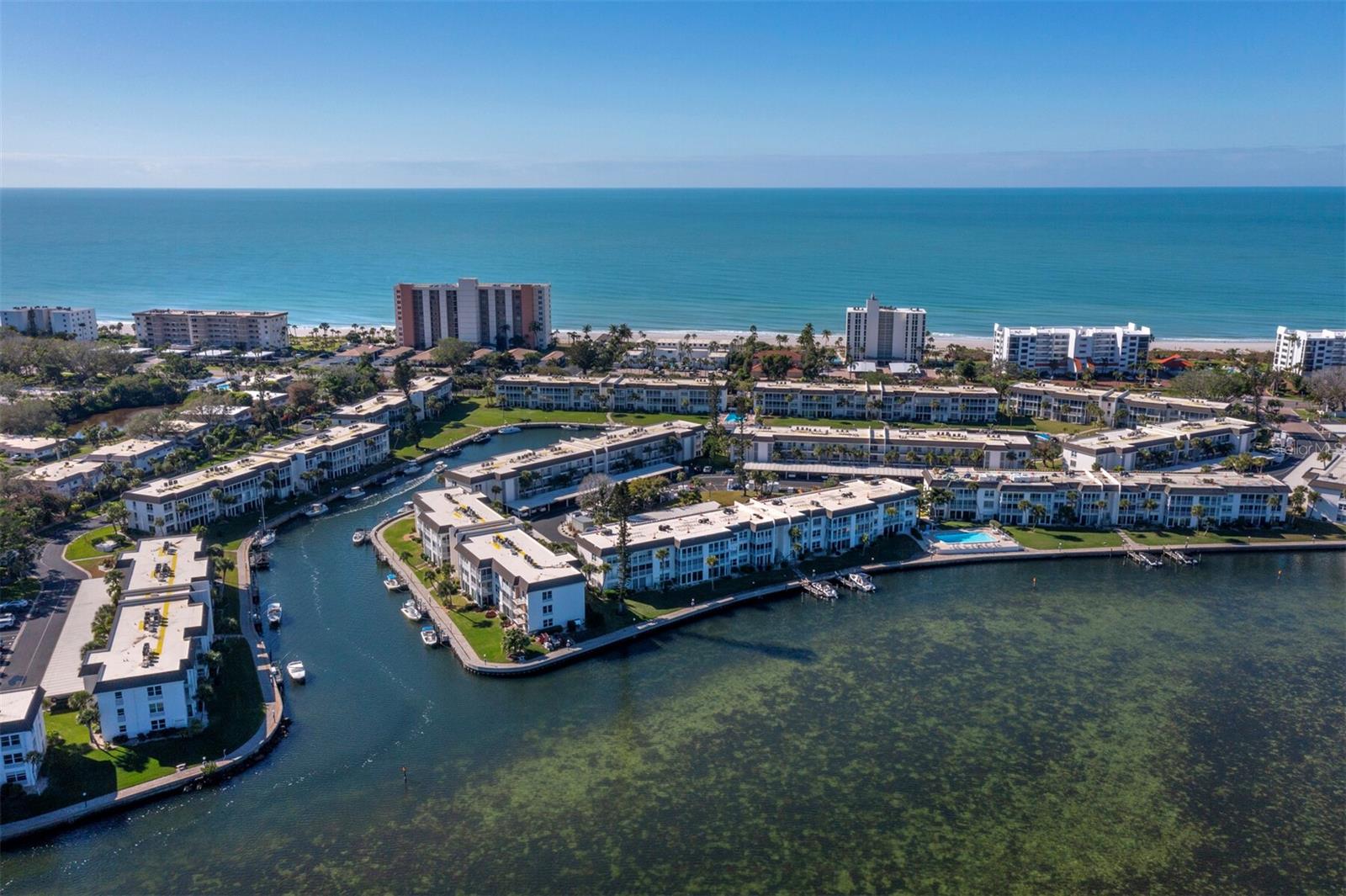 LONGBOAT HARBOUR - Residential