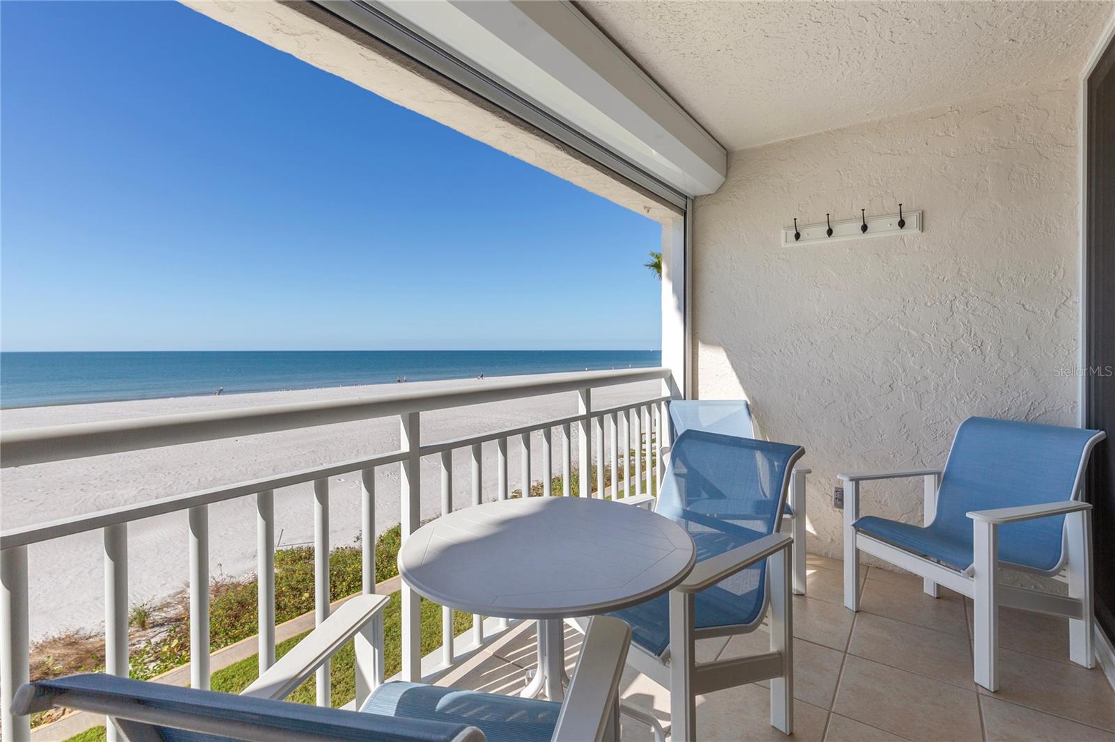 SERENO DEL SOL CONDO - Residential