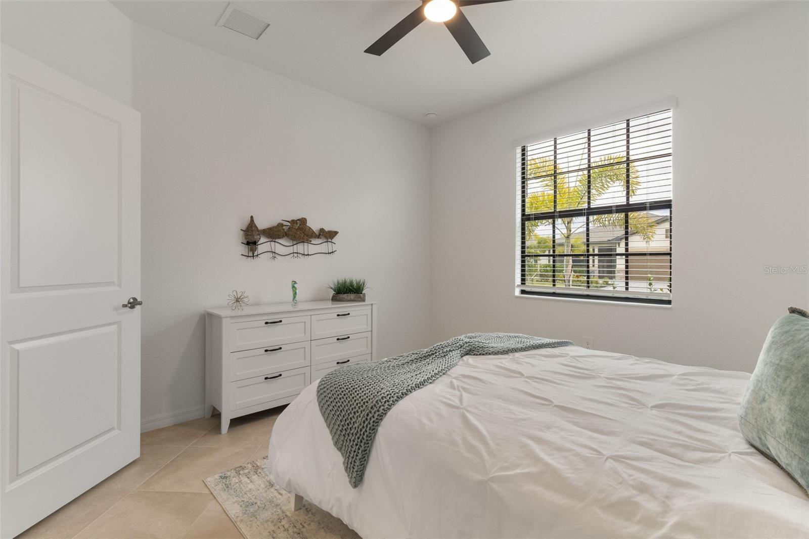 BISCAYNE LNDG NORTH - Residential