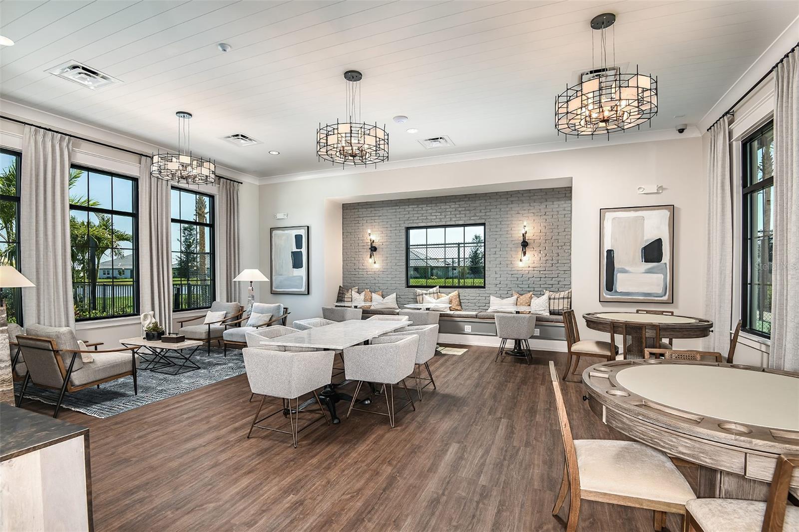 SWEETWATER VILLAS AT LAKEWOOD RANCH - Residential