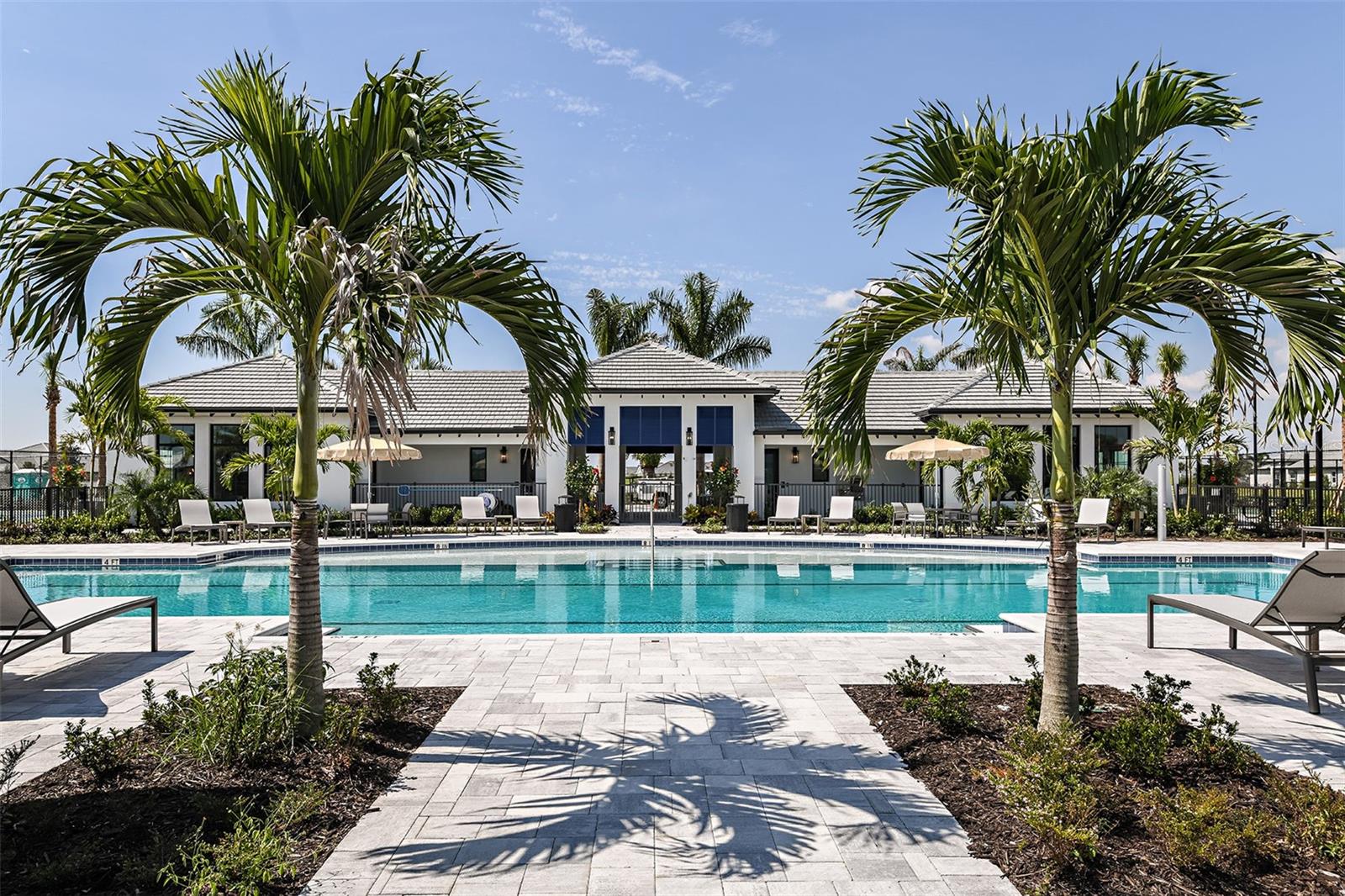 SWEETWATER VILLAS AT LAKEWOOD RANCH - Residential