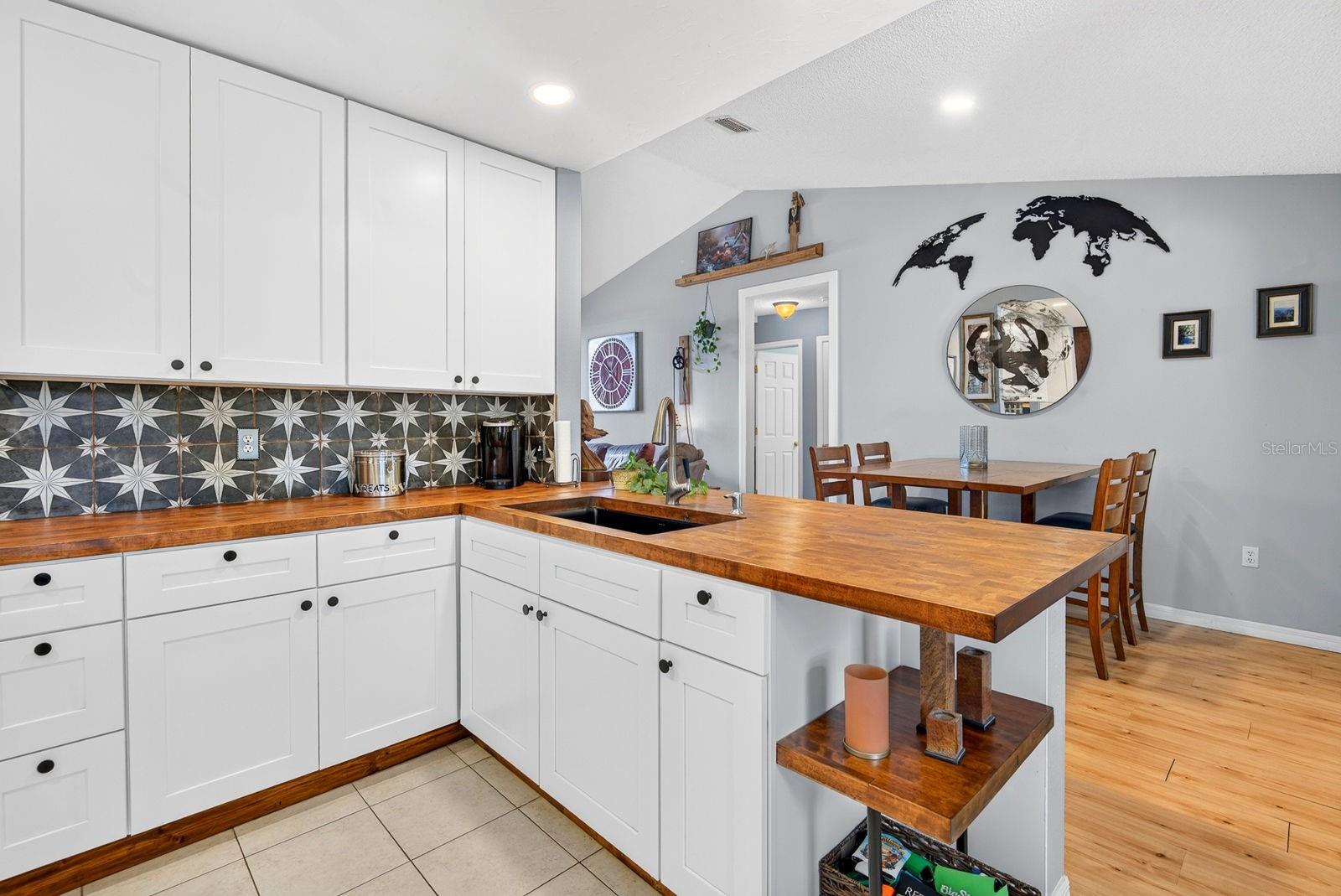 OAK TERRACE - Residential