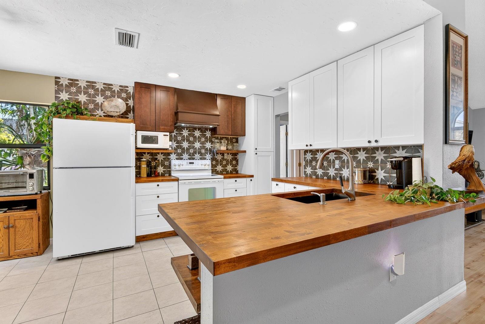 OAK TERRACE - Residential