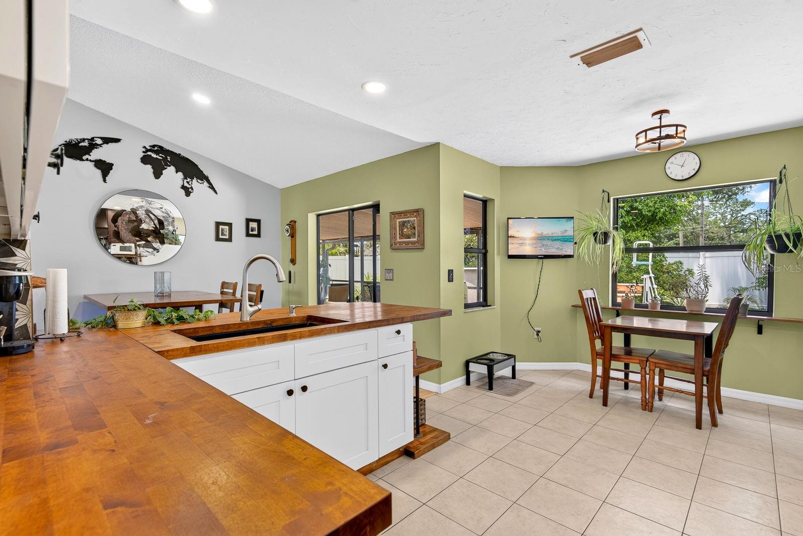 OAK TERRACE - Residential