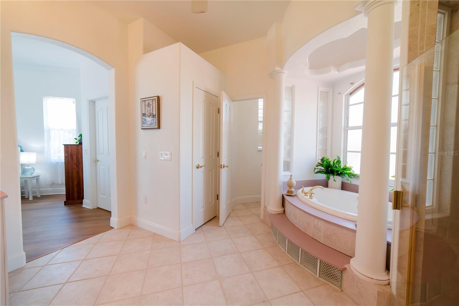 SOUTH BAYVIEW ESTATES - Residential