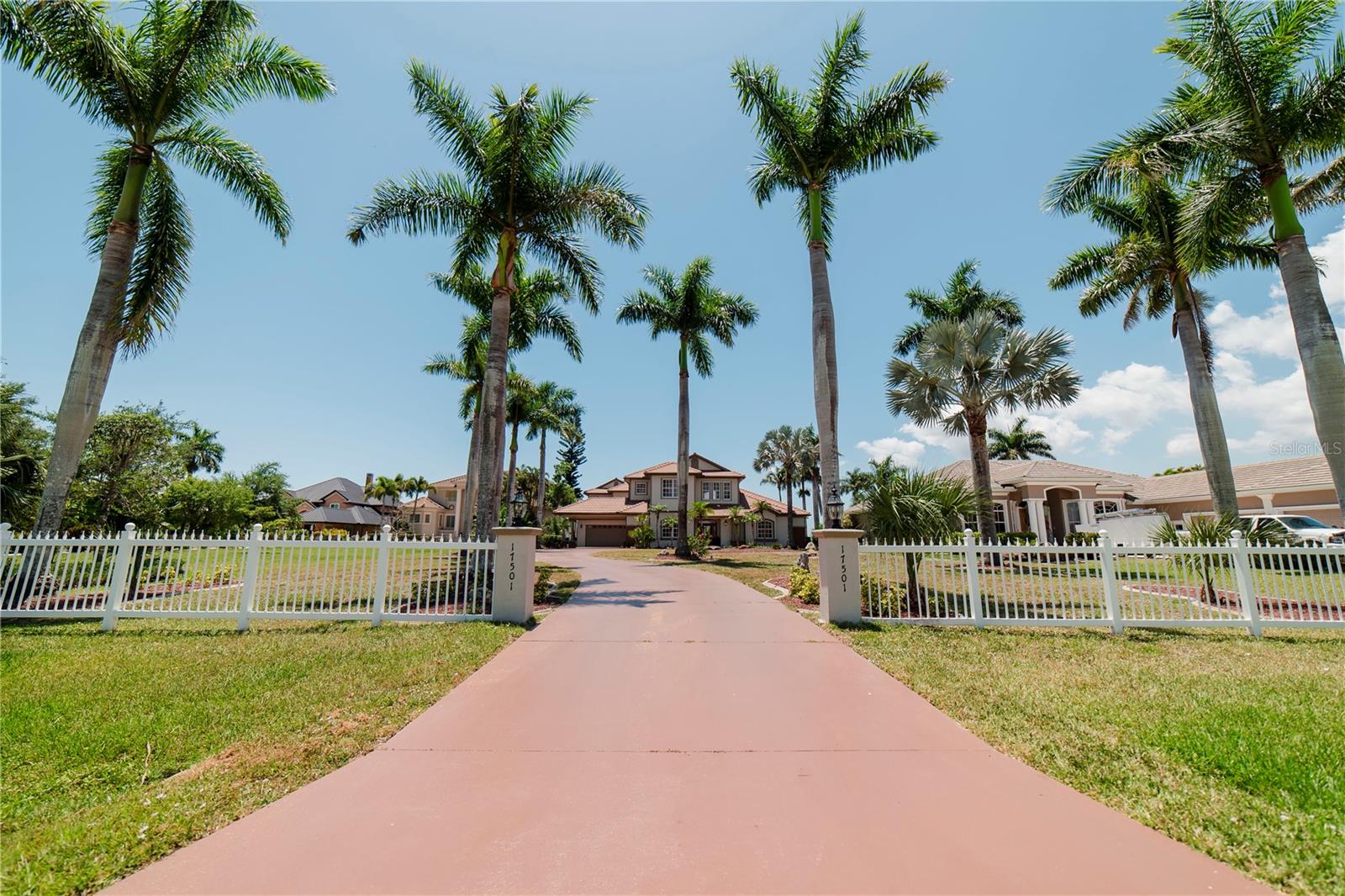 SOUTH BAYVIEW ESTATES - Residential