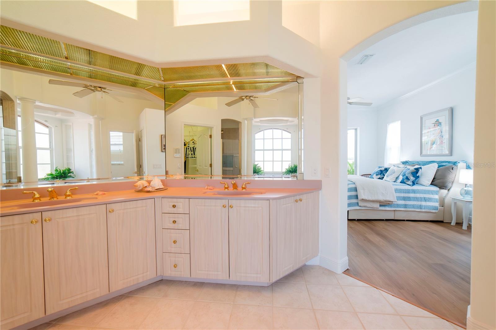 SOUTH BAYVIEW ESTATES - Residential