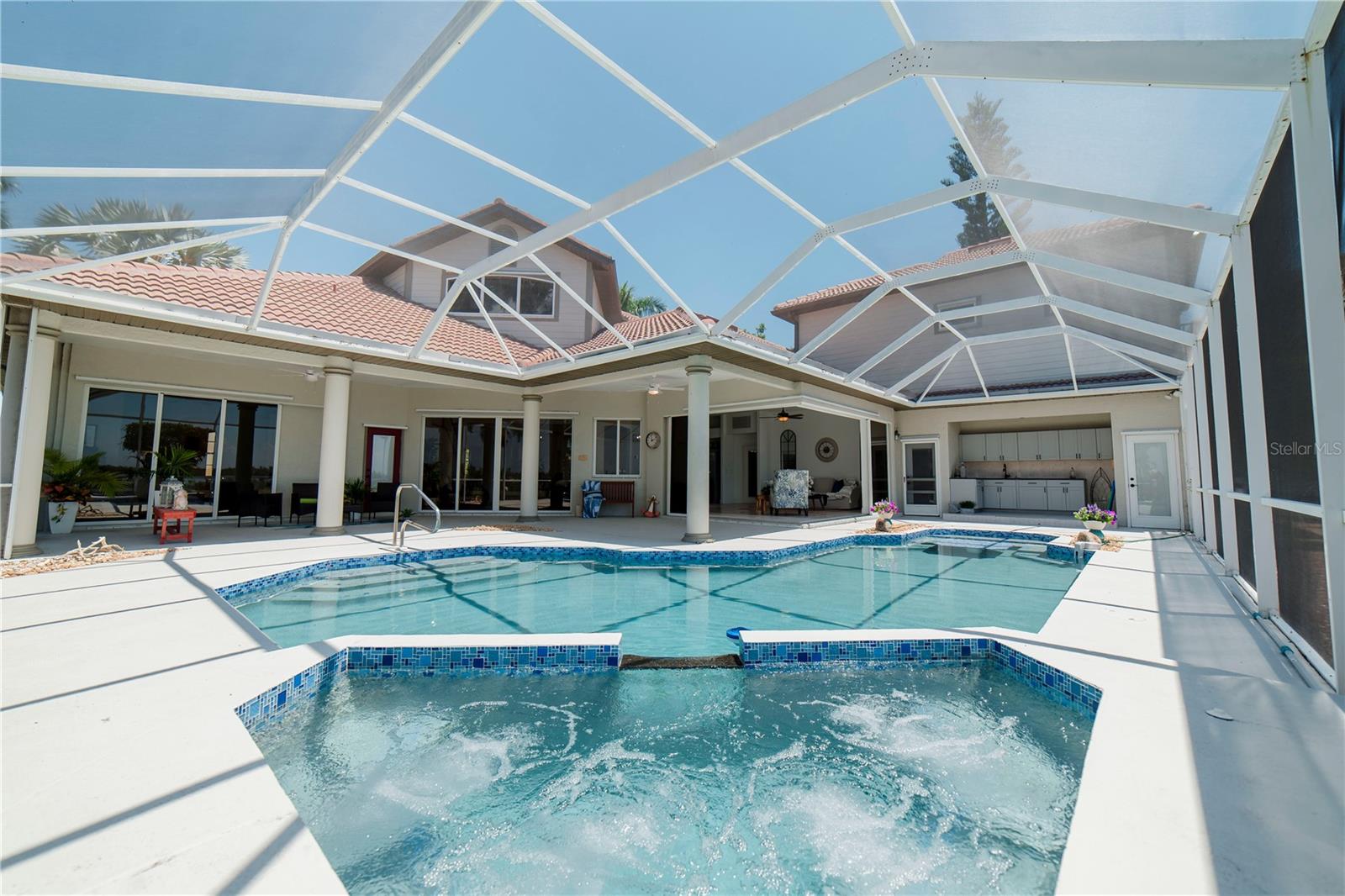 SOUTH BAYVIEW ESTATES - Residential