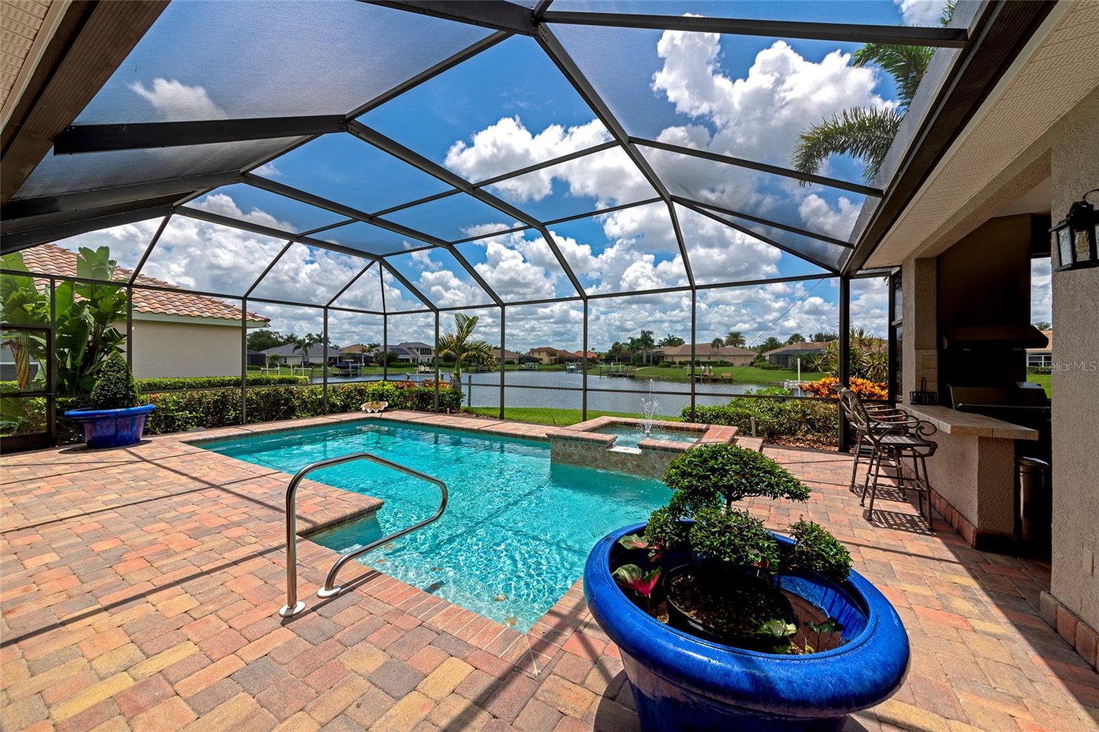 WATERLEFE GOLF & RIVER CLUB UN2 - Residential
