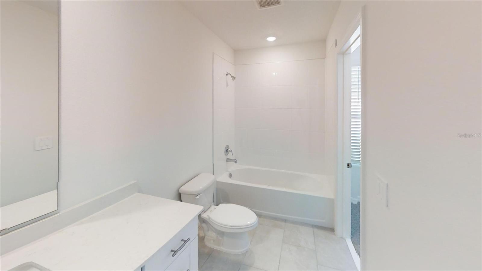 BRADFORD PARK - Residential Lease