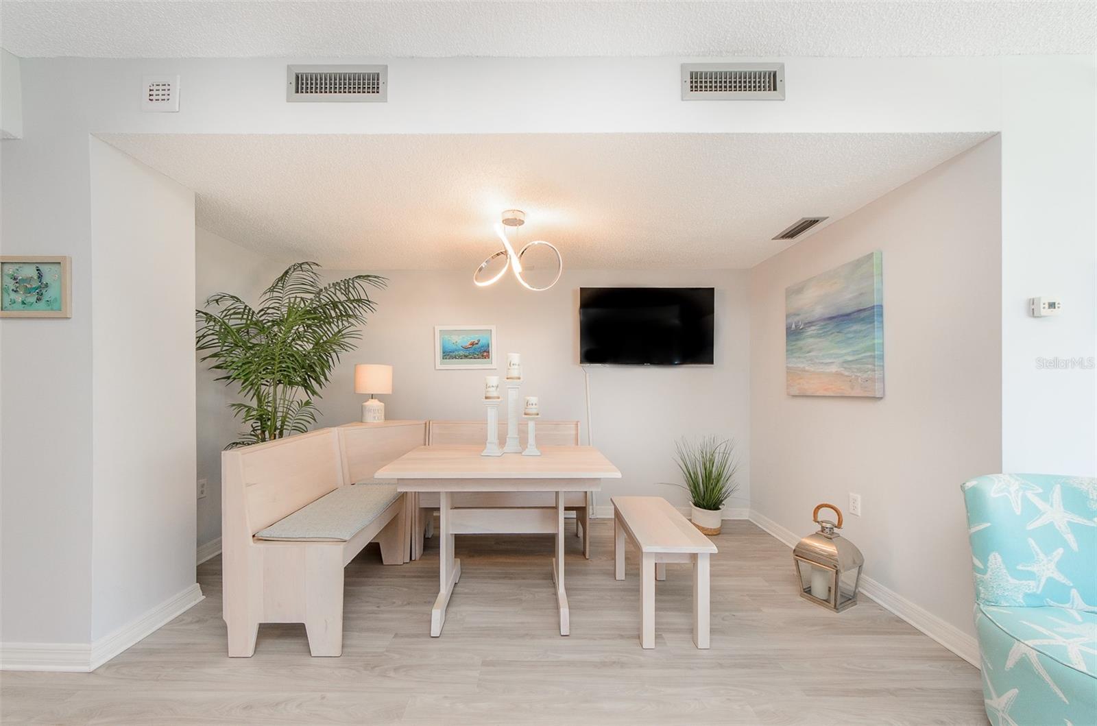 ISLAND WALK CONDO - Residential Lease