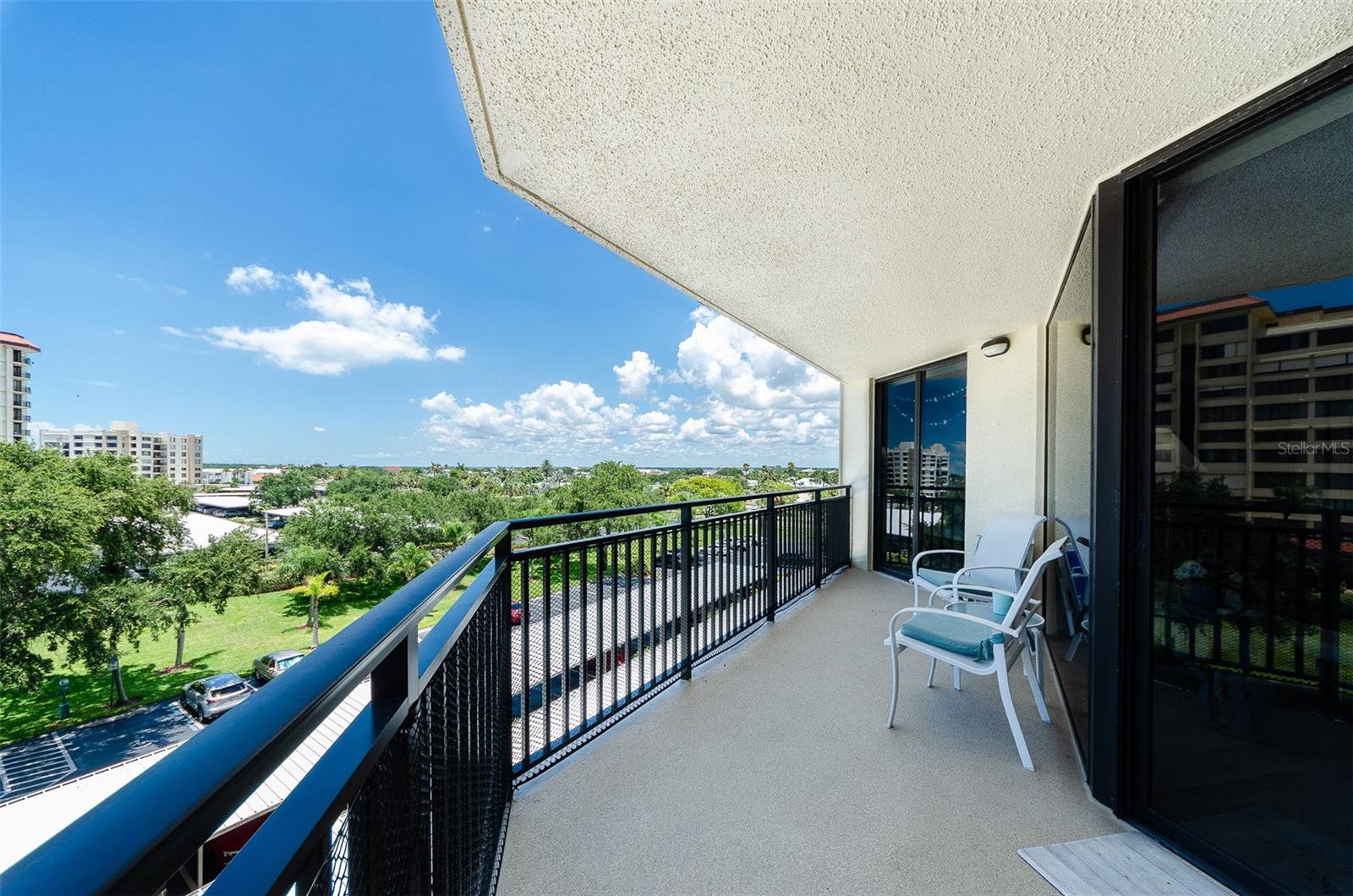 ISLAND WALK CONDO - Residential Lease