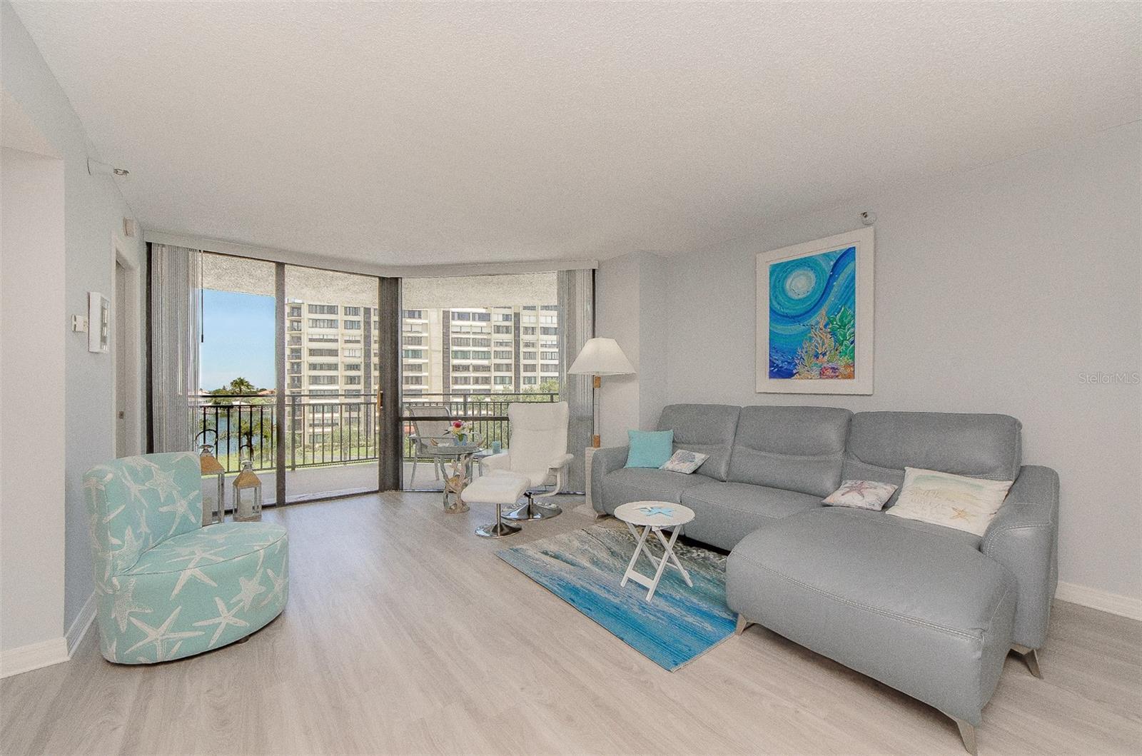 ISLAND WALK CONDO - Residential Lease
