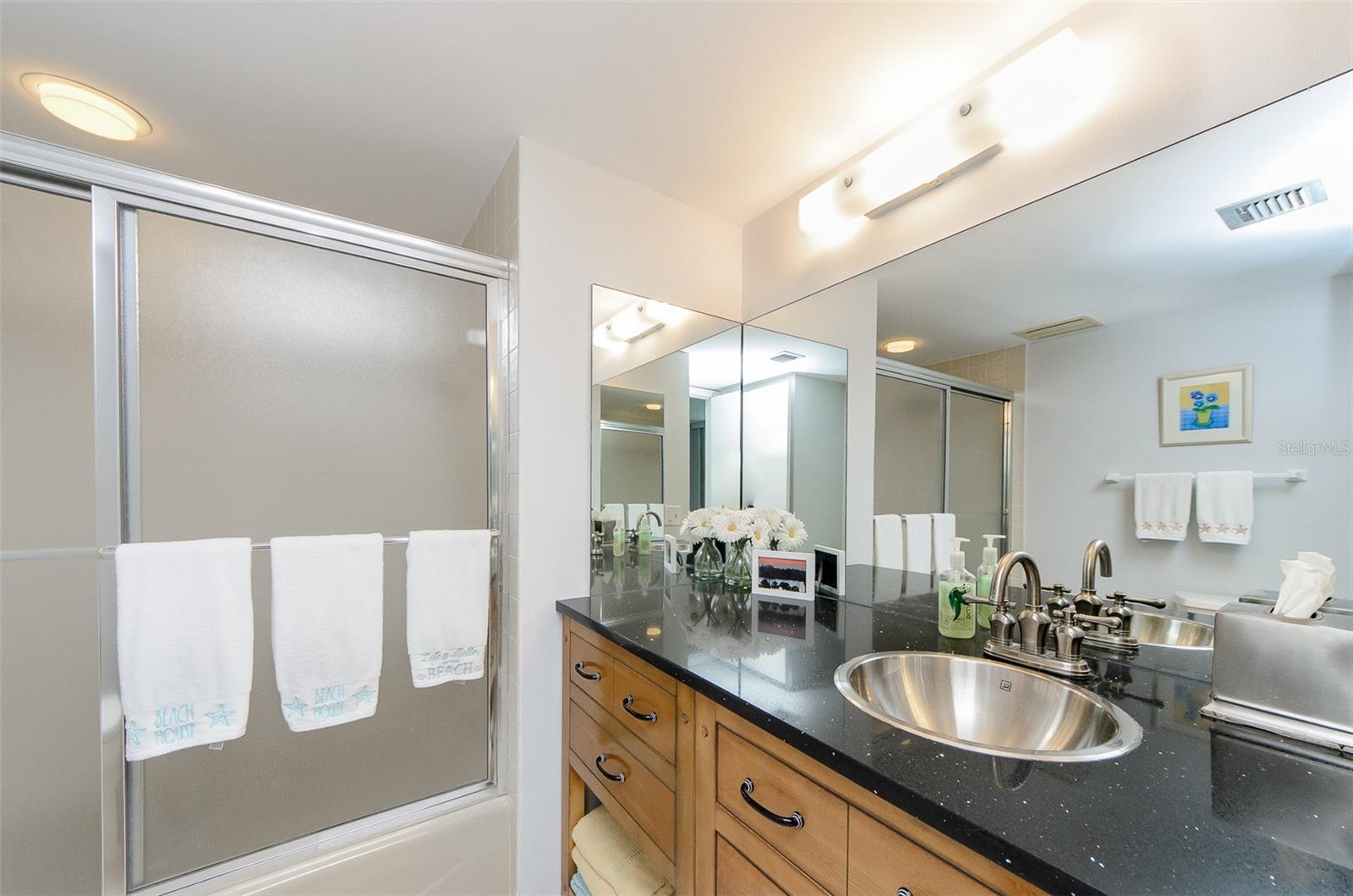 ISLAND WALK CONDO - Residential Lease