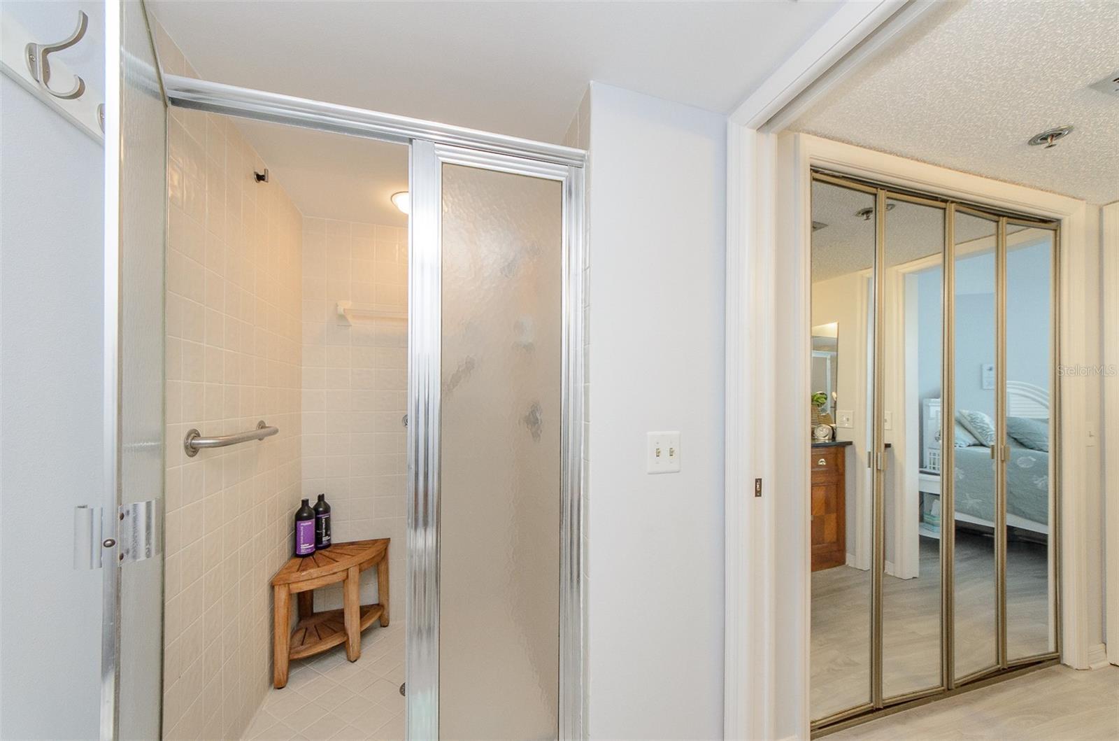 ISLAND WALK CONDO - Residential Lease