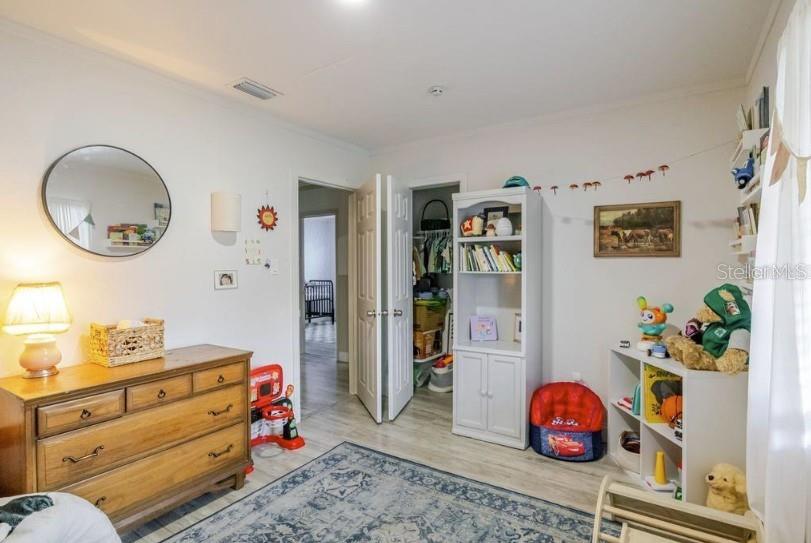 THE GEORGE SUB - Residential Lease