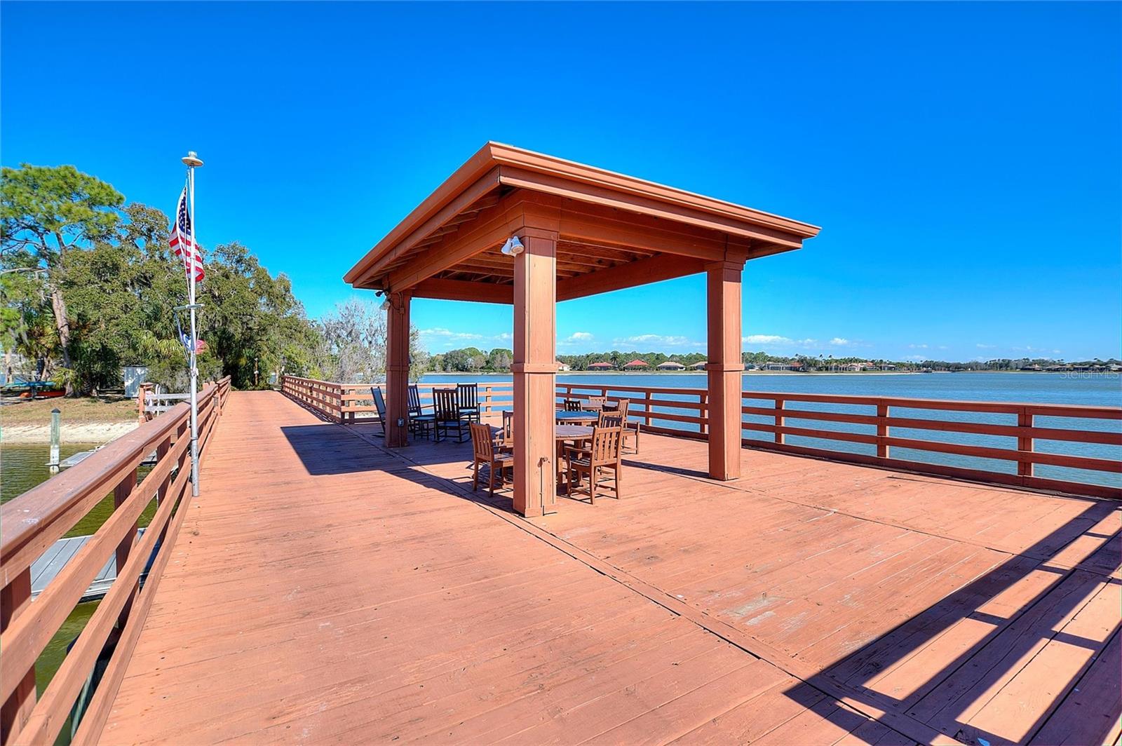 THE MOORINGS AT EDGEWATER IV - Residential