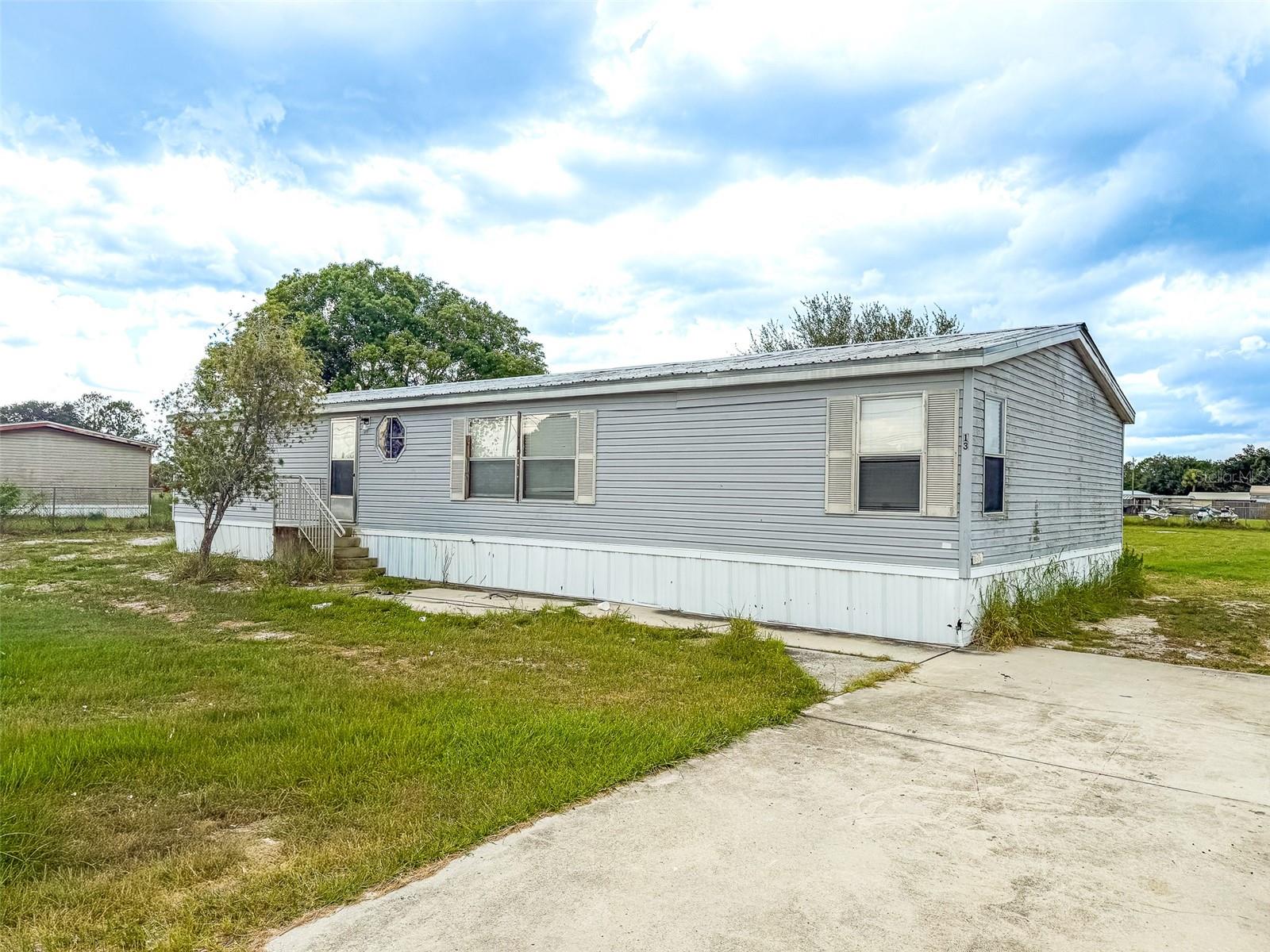 THORNHILL ESTS - Residential