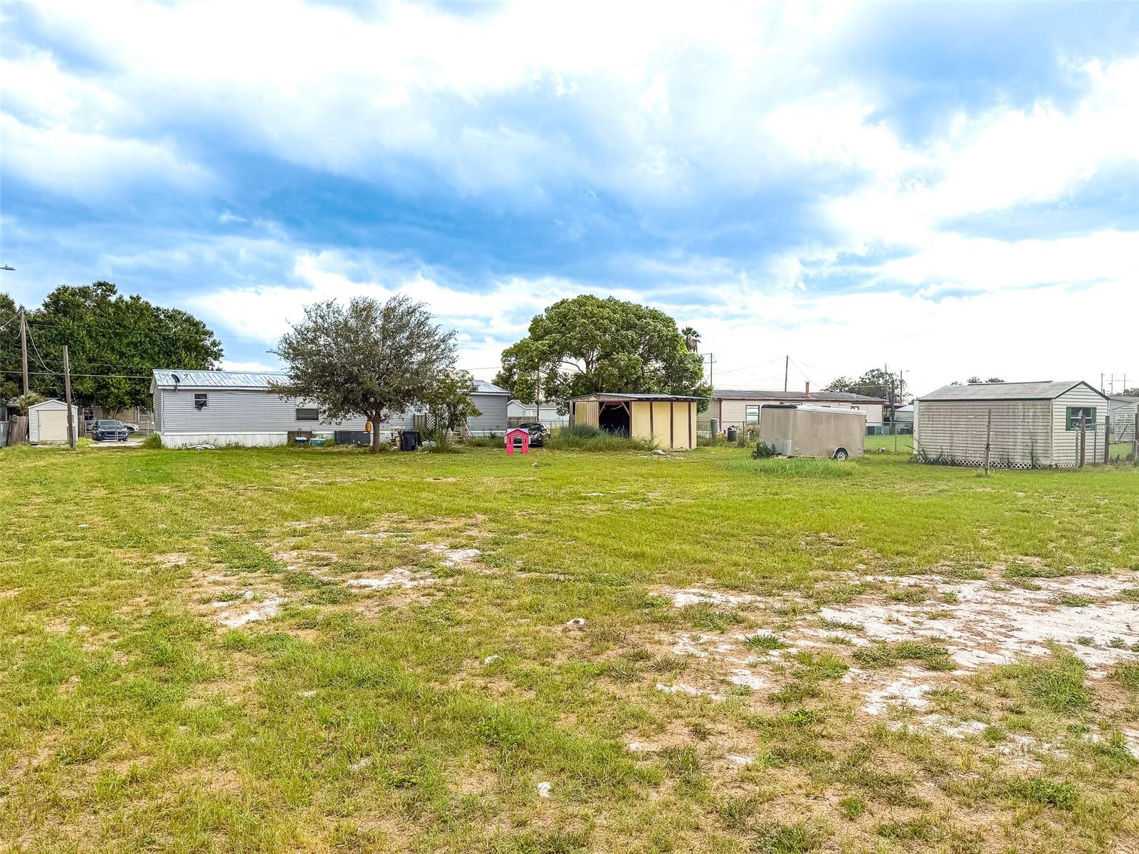 THORNHILL ESTS - Residential