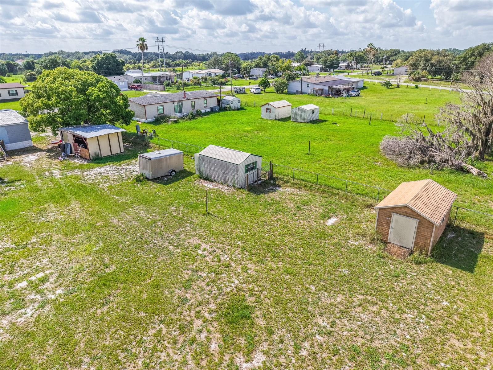THORNHILL ESTS - Residential