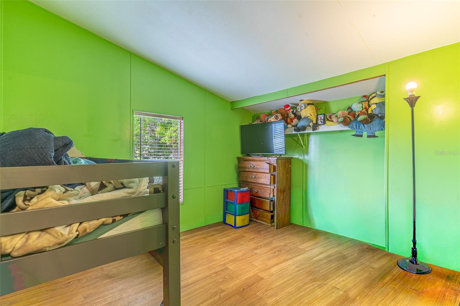 THORNHILL ESTS - Residential