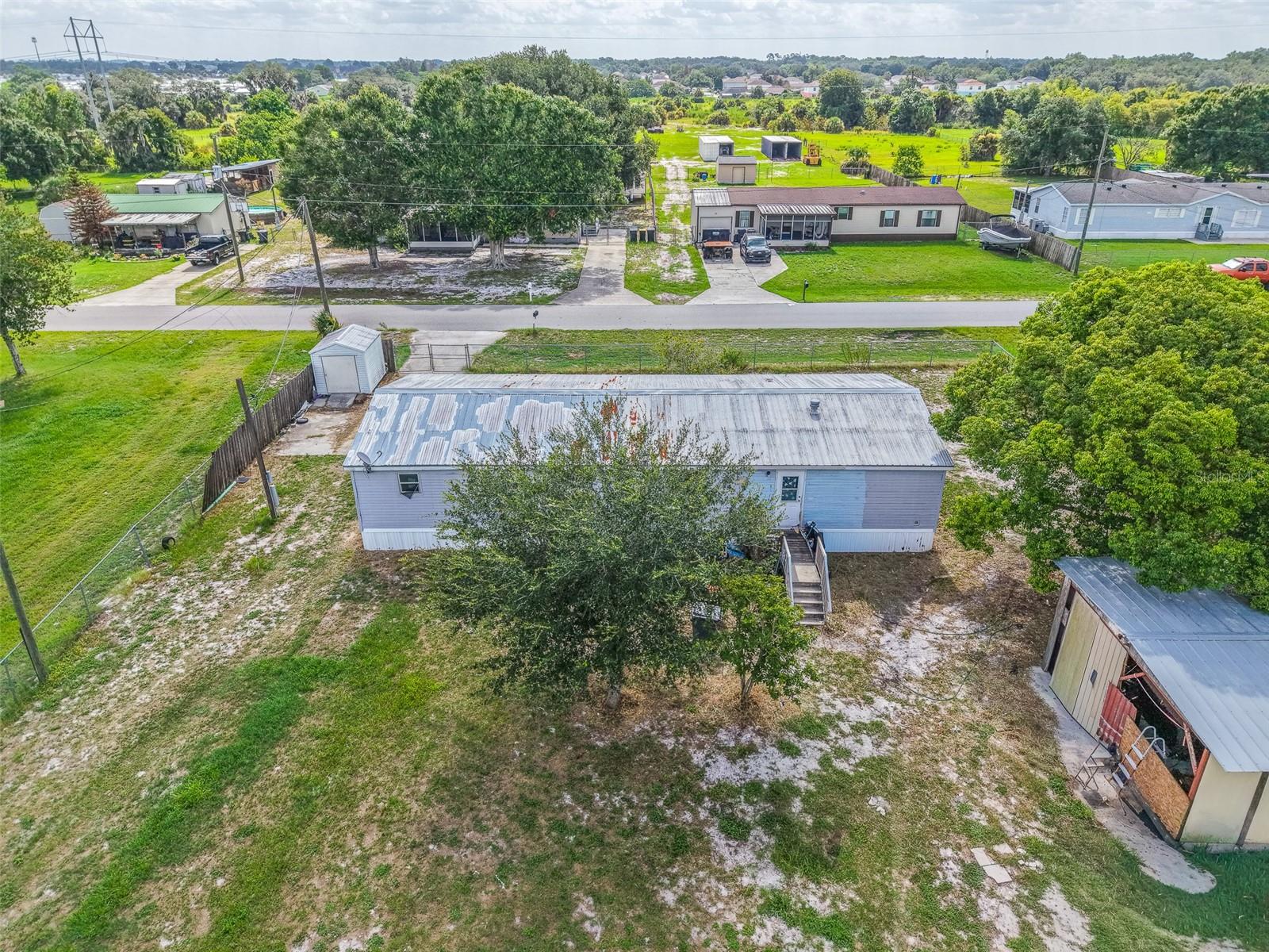 THORNHILL ESTS - Residential