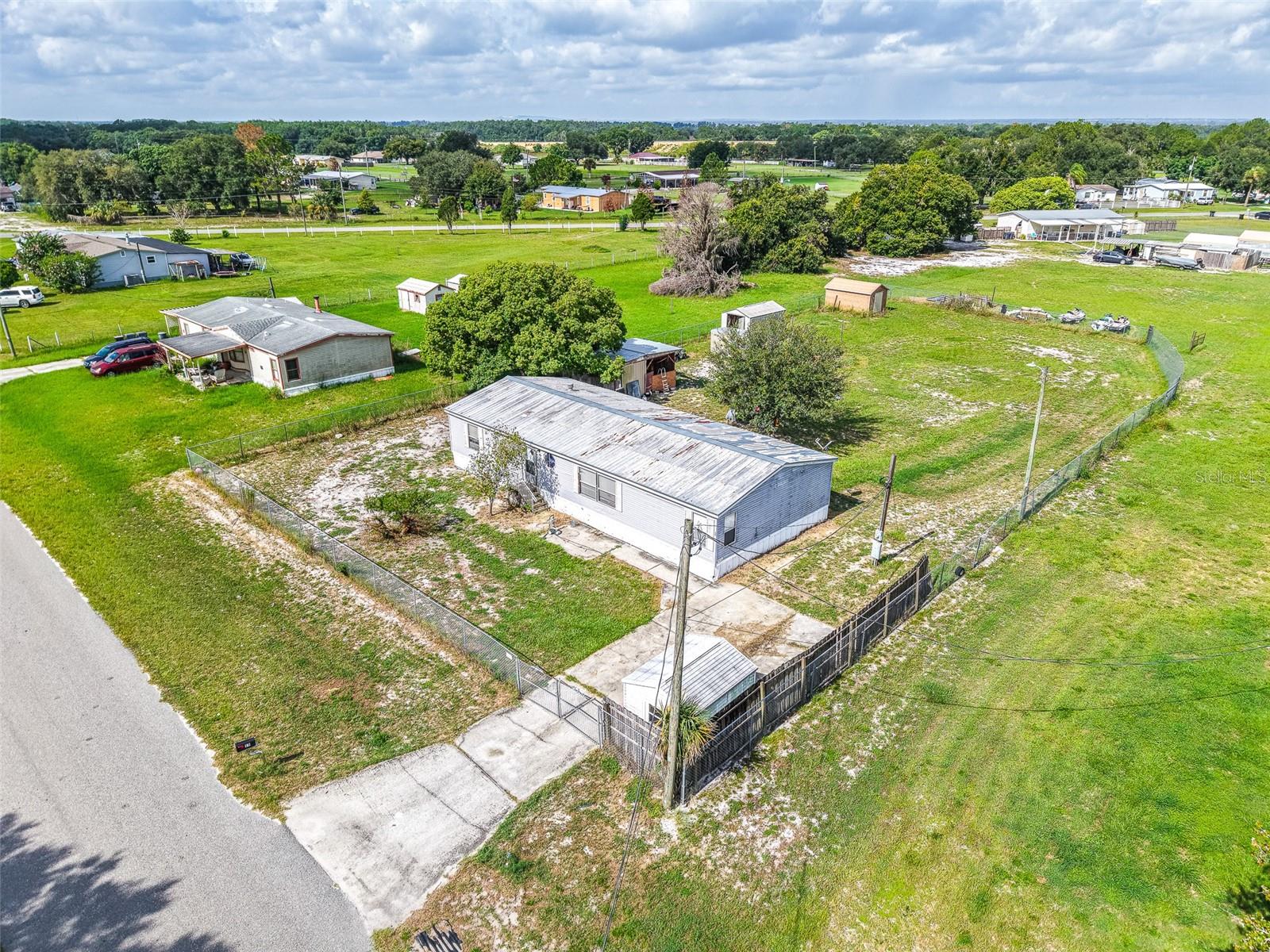 THORNHILL ESTS - Residential