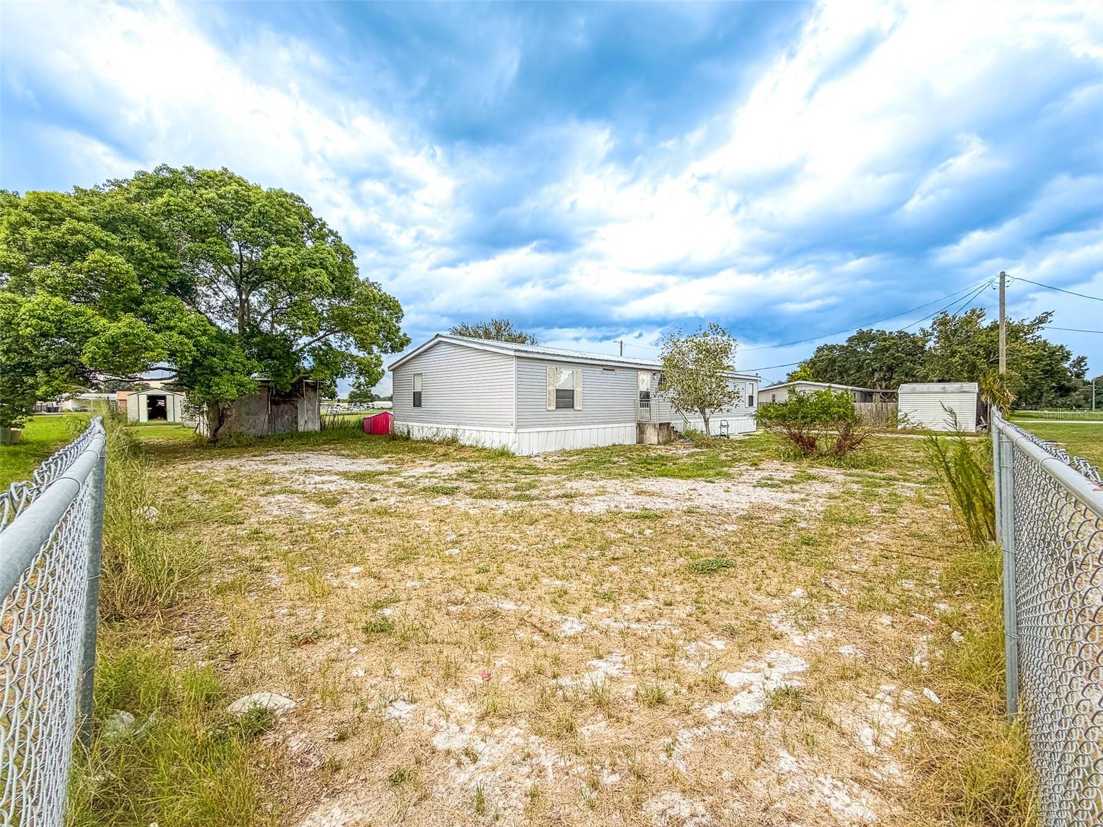 THORNHILL ESTS - Residential