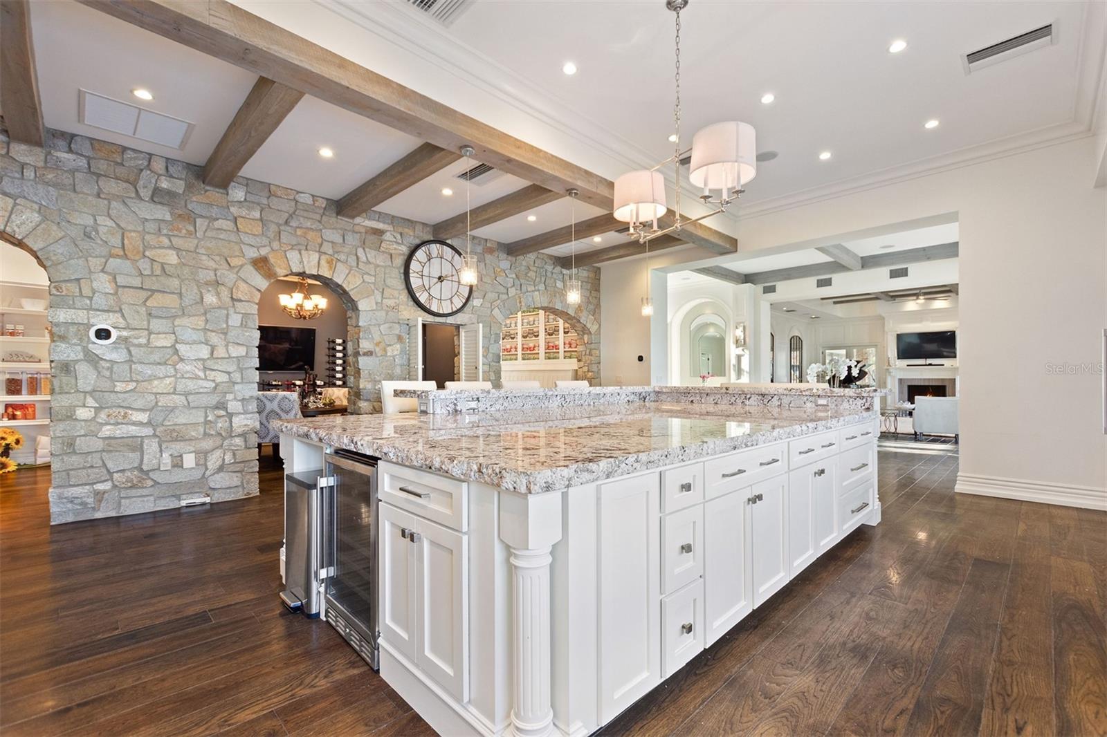 MILLS COVE - Residential