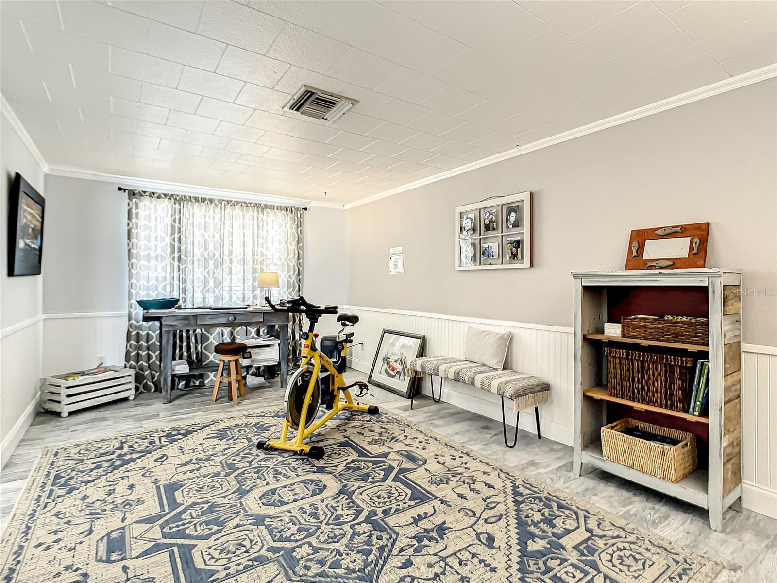 LAKE MARIE ESTATES 04 - Residential