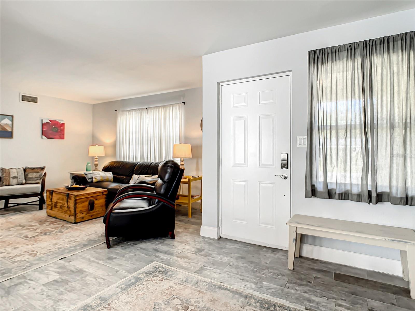 LAKE MARIE ESTATES 04 - Residential