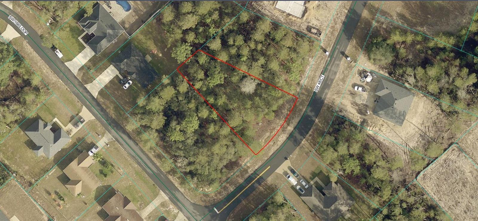 CITY WATER LOT in Marion Oaks! Excellent 0.29-acre residential lot located in one of Marion County's fastest-growing communities. City water is available, making this an attractive option for builders and homeowners alike. Surrounded by newer construction and established homes, this property offers paved road access and a prime location close to shopping, schools, restaurants, and major highways. Don't miss this opportunity to secure a buildable lot in a rapidly developing area.