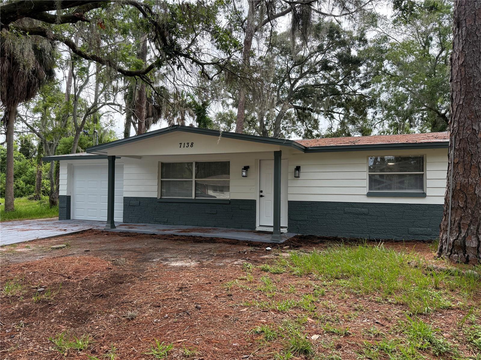 GULF COAST ESTATES - Residential
