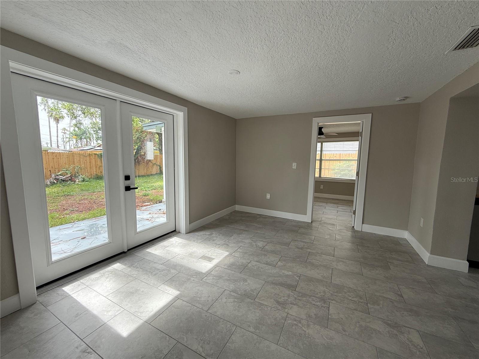 GULF COAST ESTATES - Residential