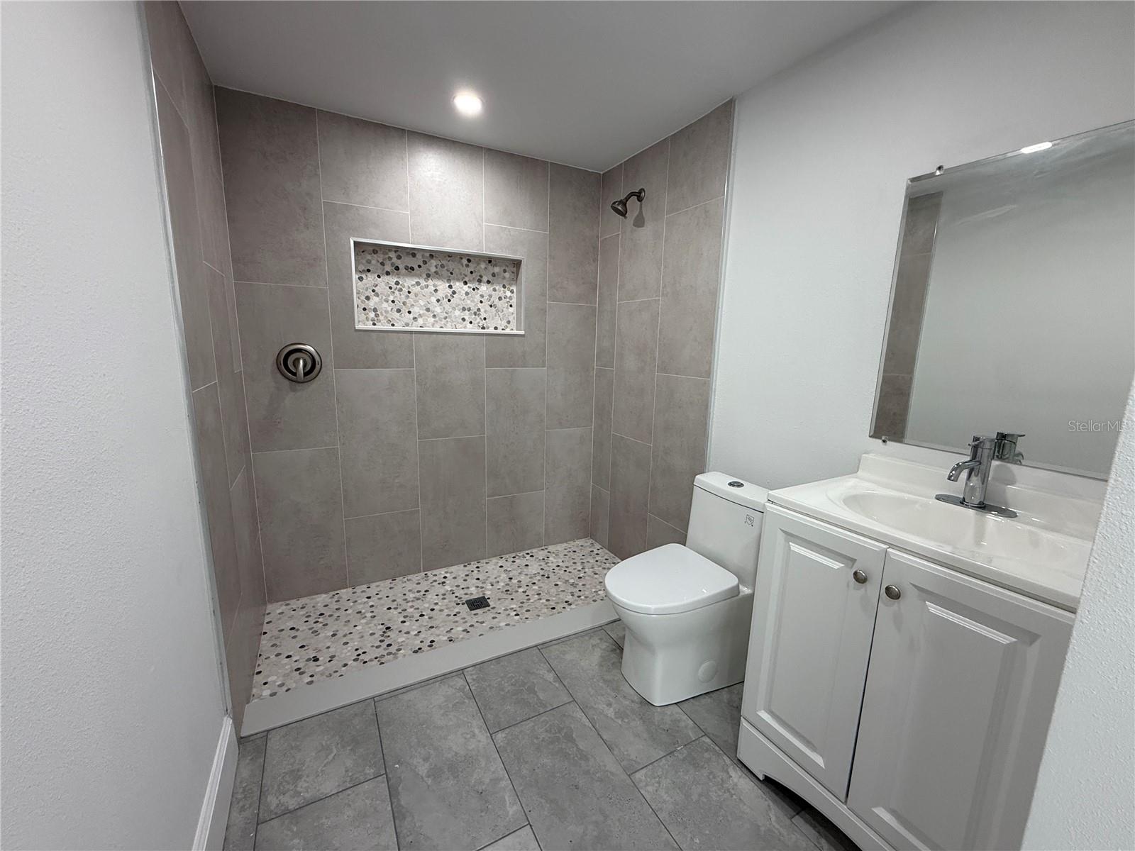 GULF COAST ESTATES - Residential