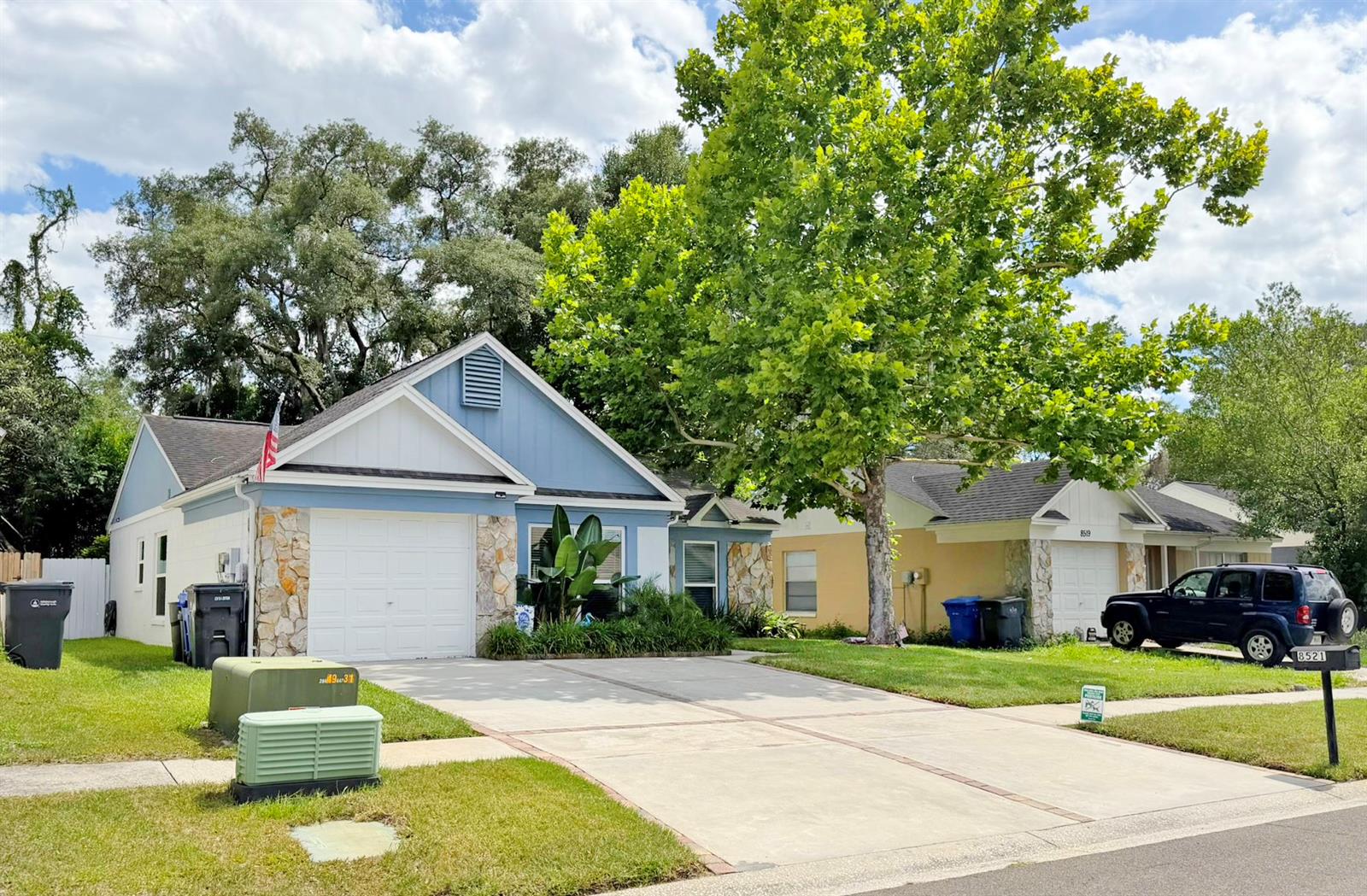 TEMPLE OAKS - Residential